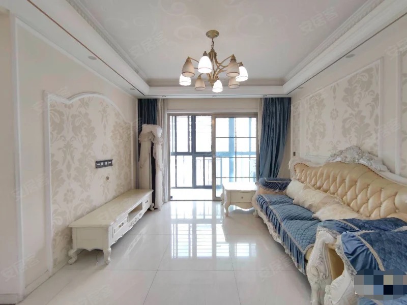 急售城南 ，沔阳公园旁，城市丽景，电梯小高层，成色新，精装三房 ，看中好谈