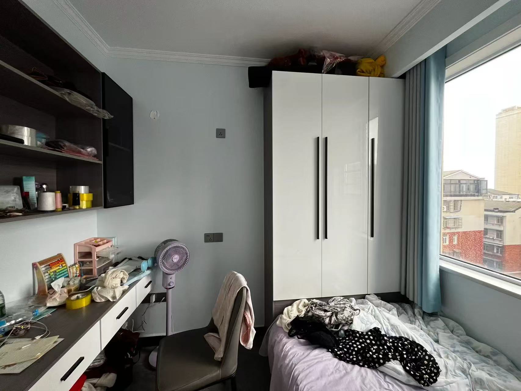 城南，电梯精装3房2厅，新城花园，好楼层9楼，一口价50万，满二