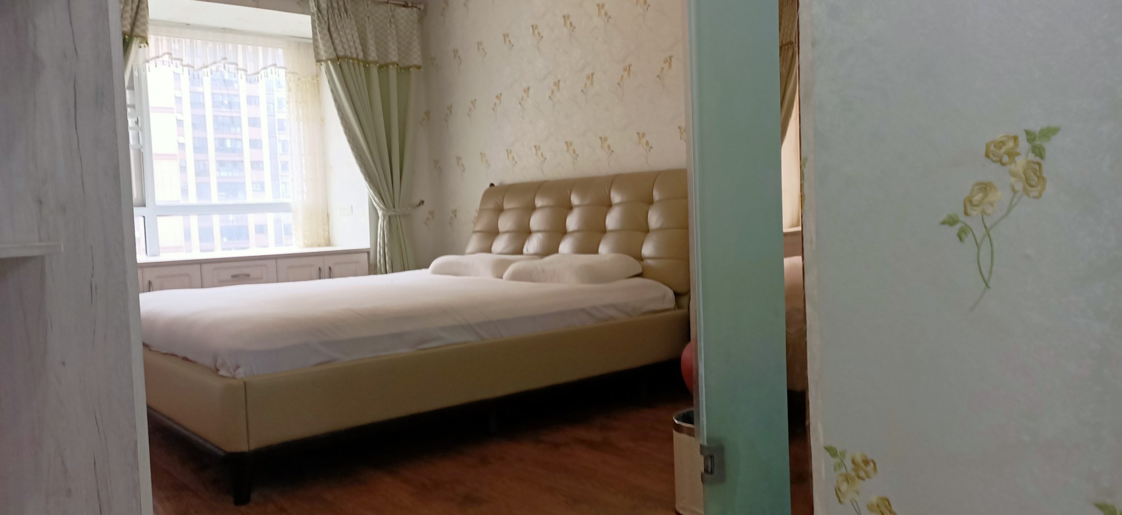 元泰未来城湖景房，三房两厅两卫全屋中央空调定制装修好