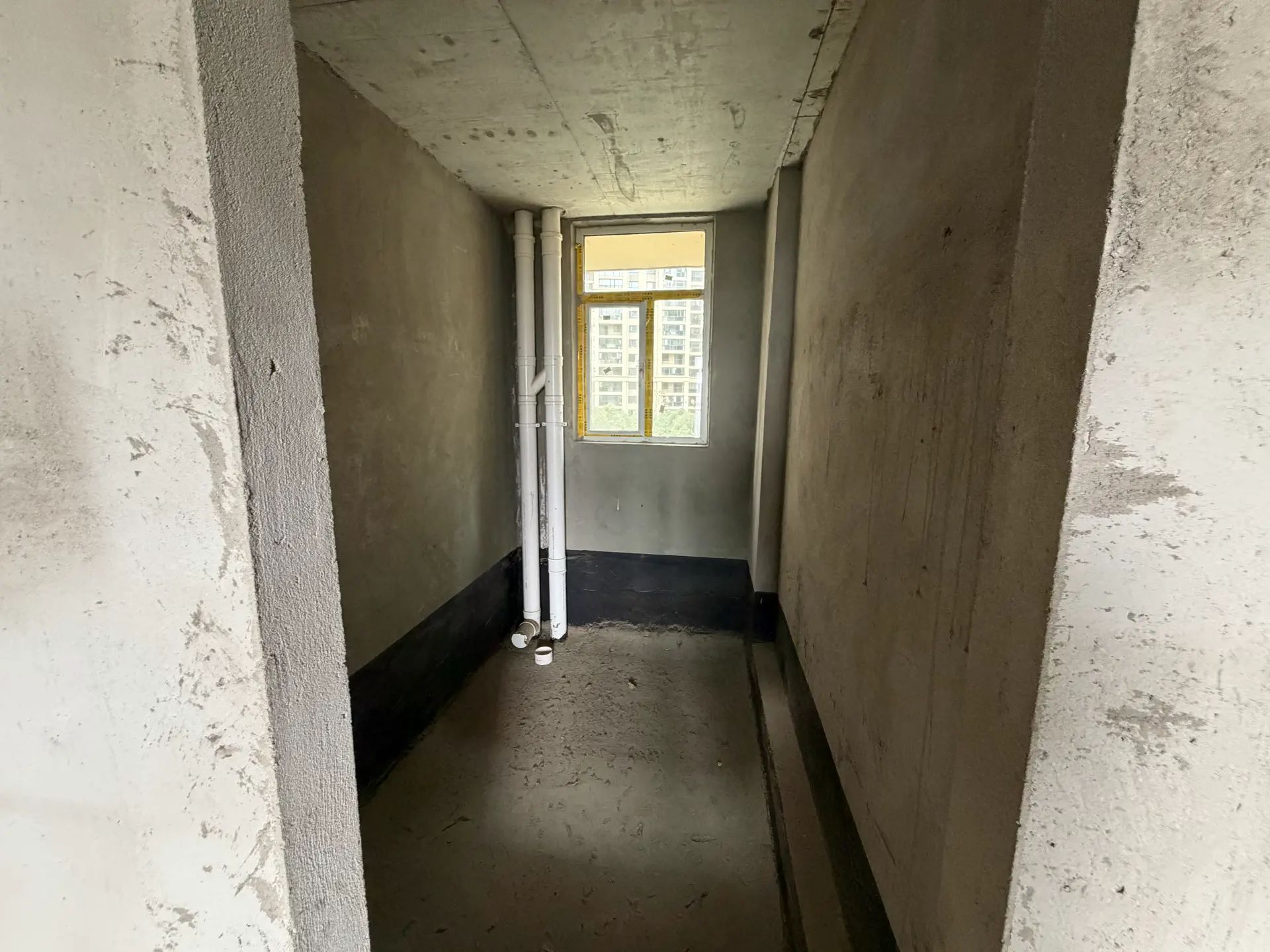 城南,沔阳清华园，电梯小高层，边户双阳台，证满二，一口价56.5