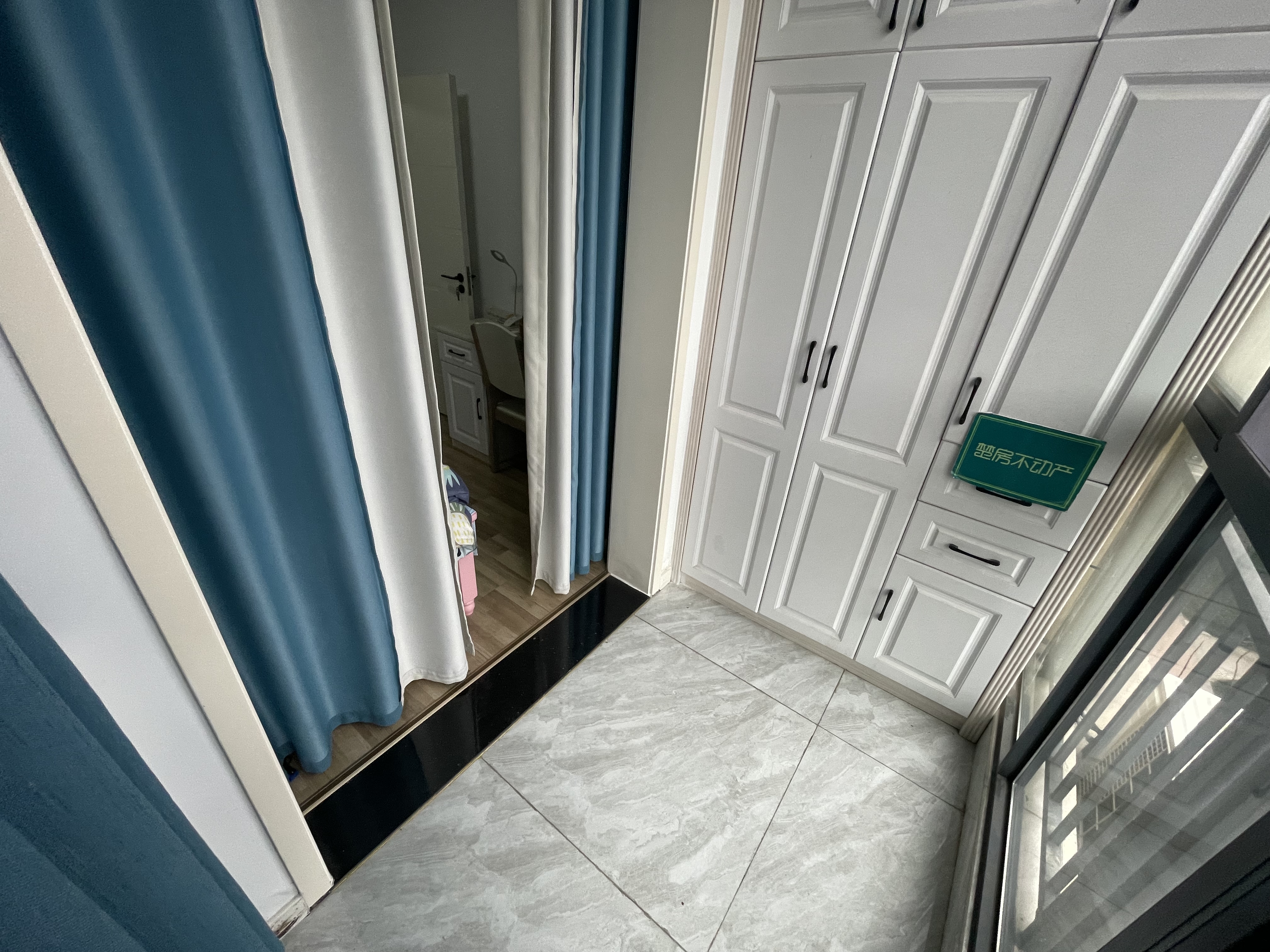 森林国际洋房低公摊三个阳台采光很好三房两卫出行方便