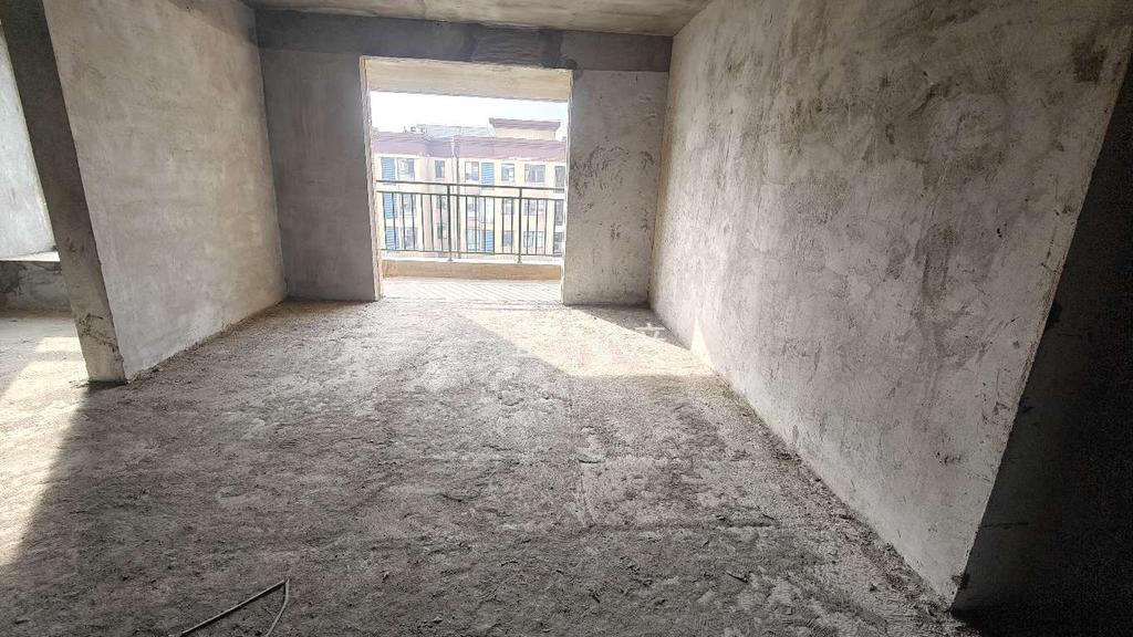 捡漏，捡漏，房价已经回到2016年，新城壹号，边户， 单价3500 ，户型方正