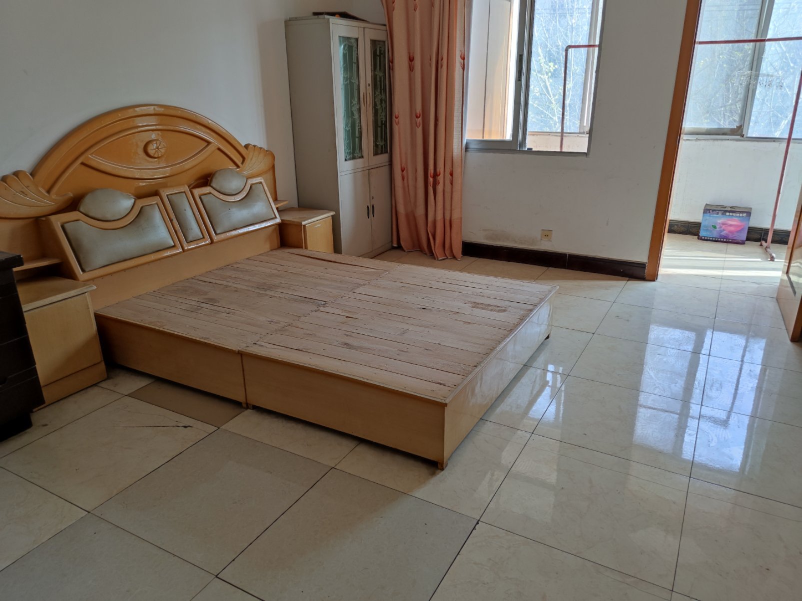 正源小区满五东边户，采光佳