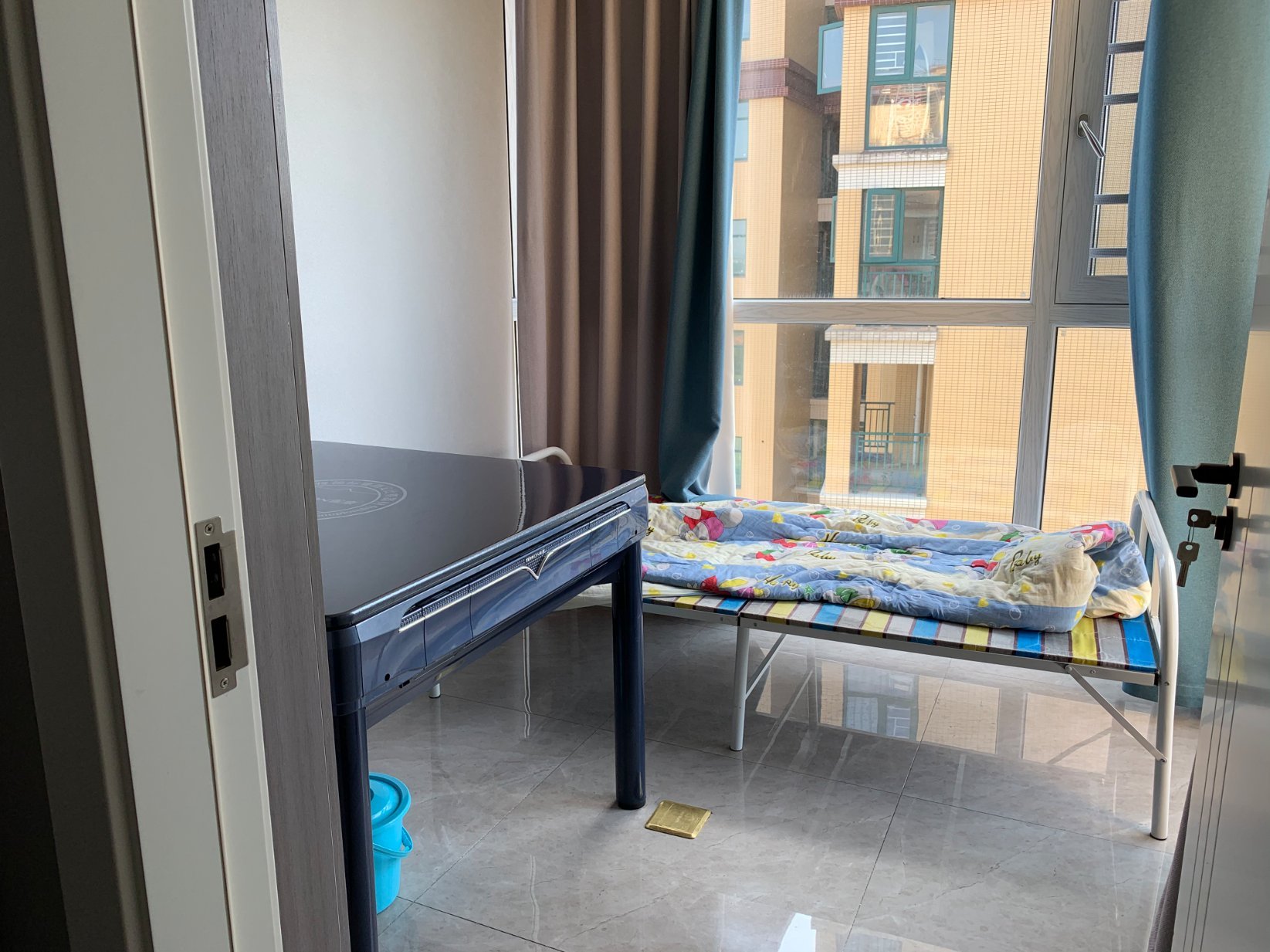 新城壹号五期顶层豪装大户型，带车位，契税已交