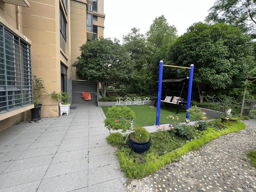 上林仙苑，花园面积300平（全市为一），全屋品牌装修，大金空调，全屋地暖等，满五，送车位