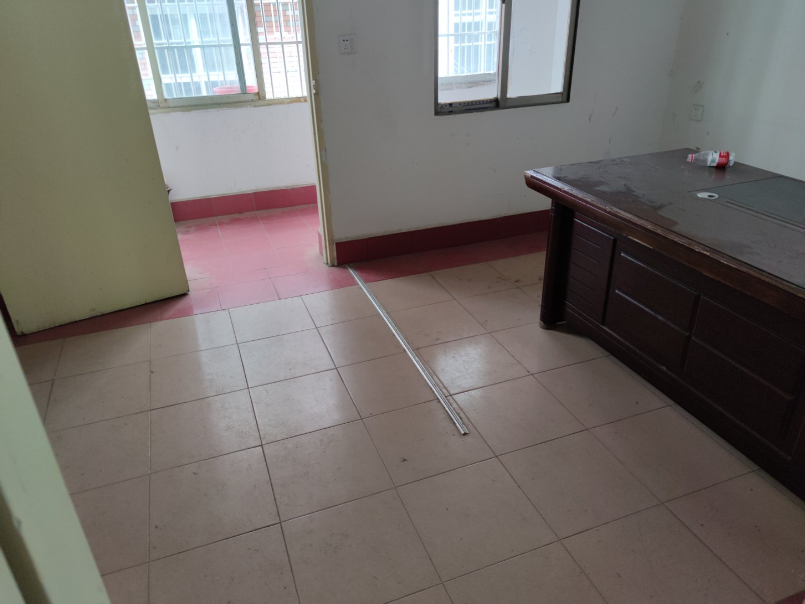 新客运站旁烟草路三层私房，证在手，满二