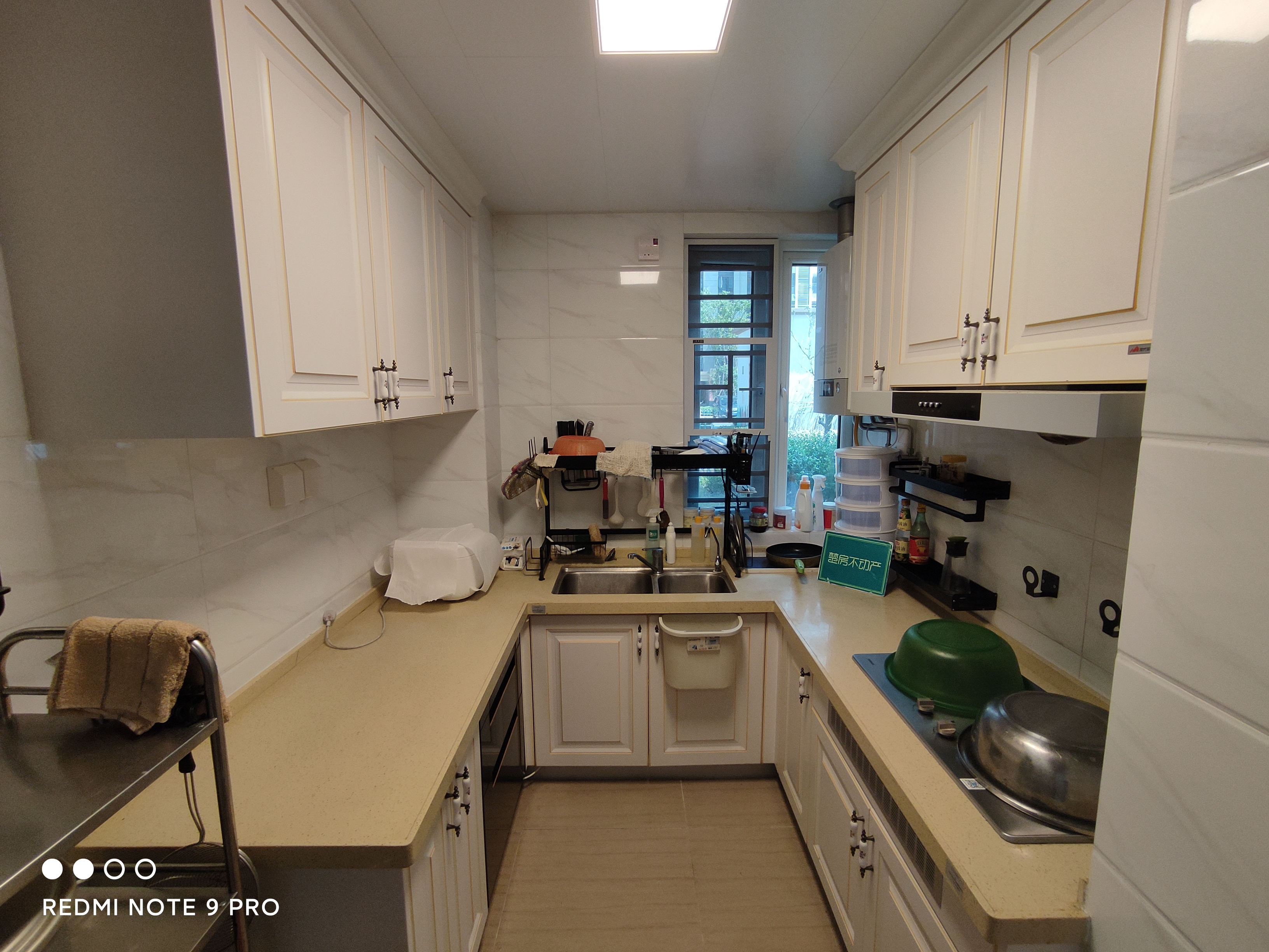 碧桂园精装四房南北通透超好户型小区环境好天然游泳池为您的品质生活保驾护航