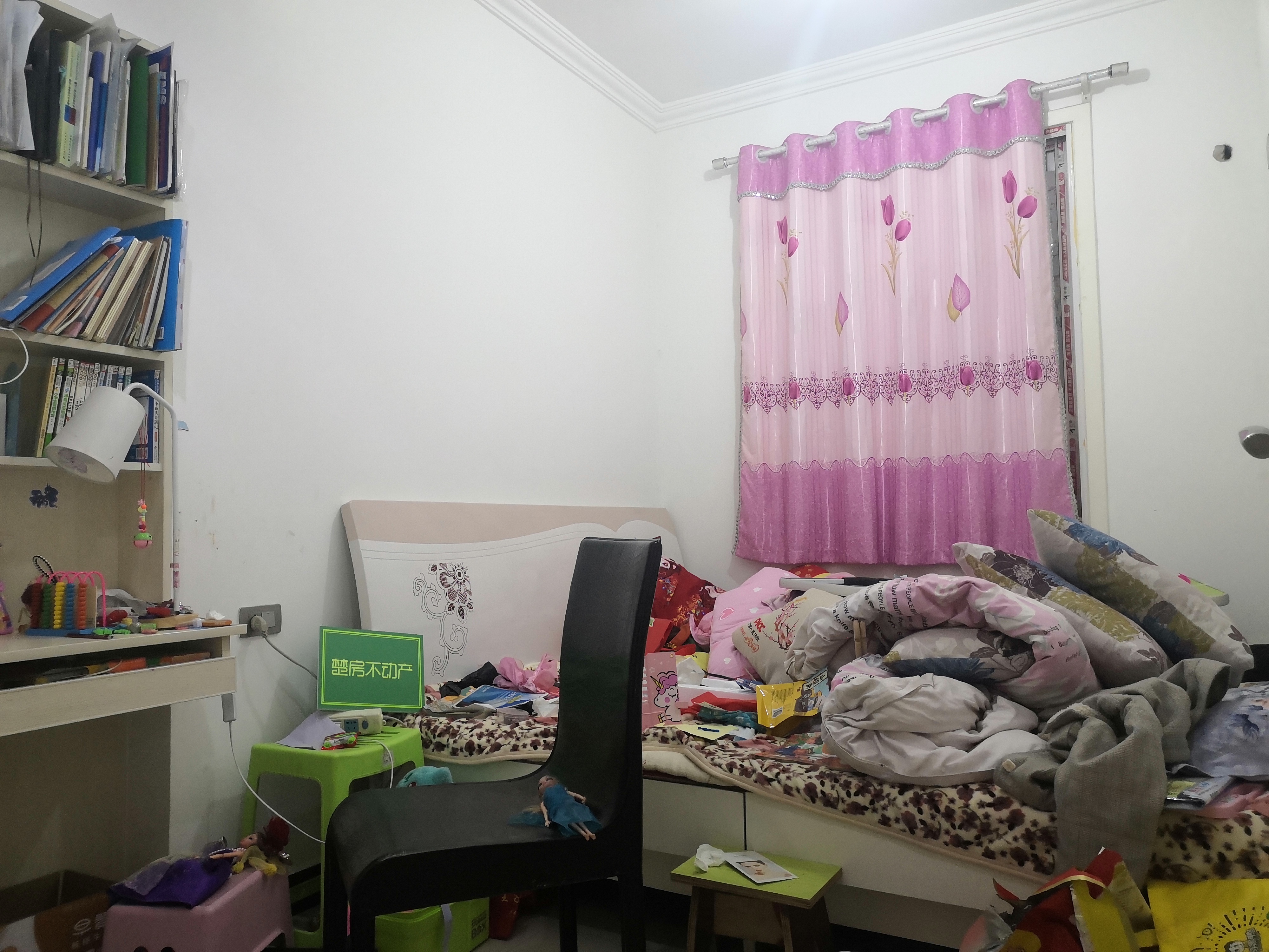 汉江路义星花园带装修三室两厅两卫阳台视野好