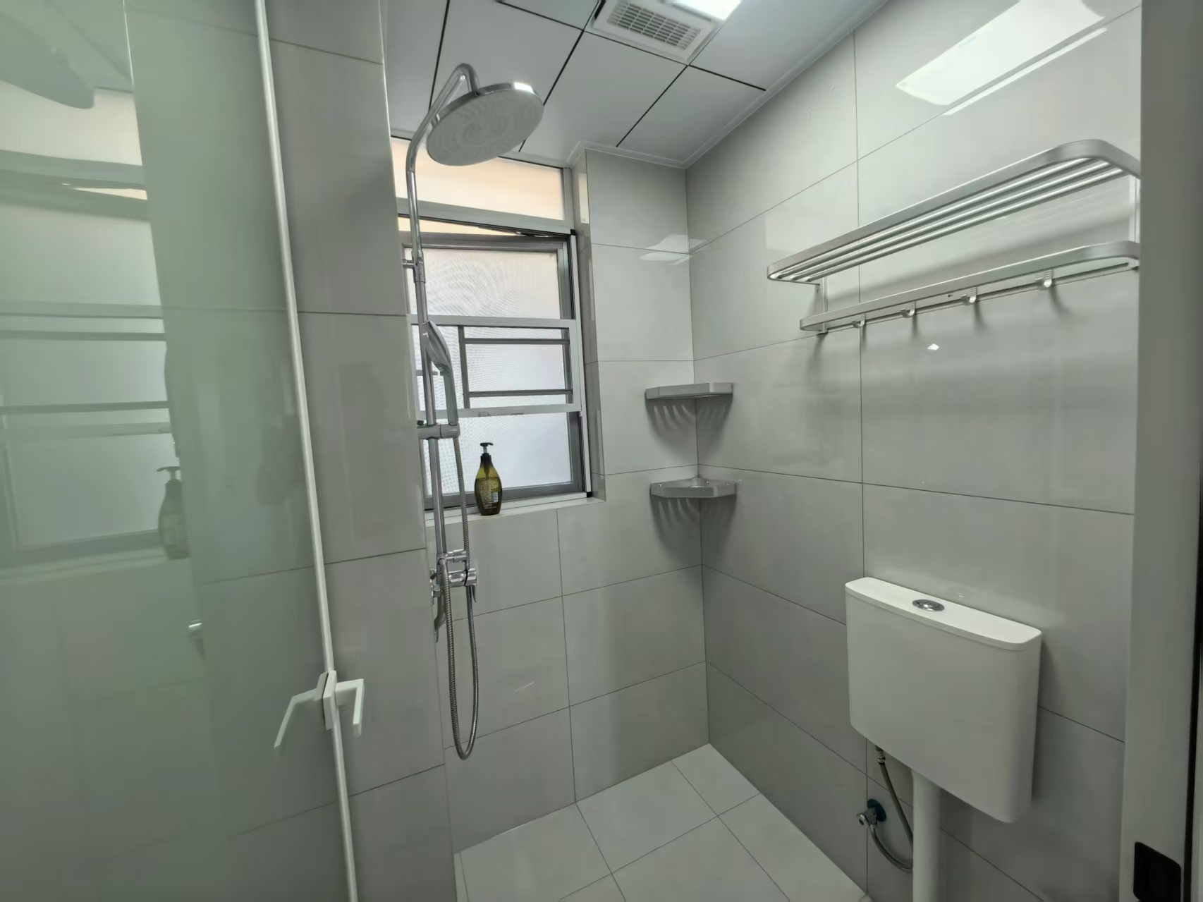 吾悦附近朝阳丽景精装两室出租家电齐全拎包入住