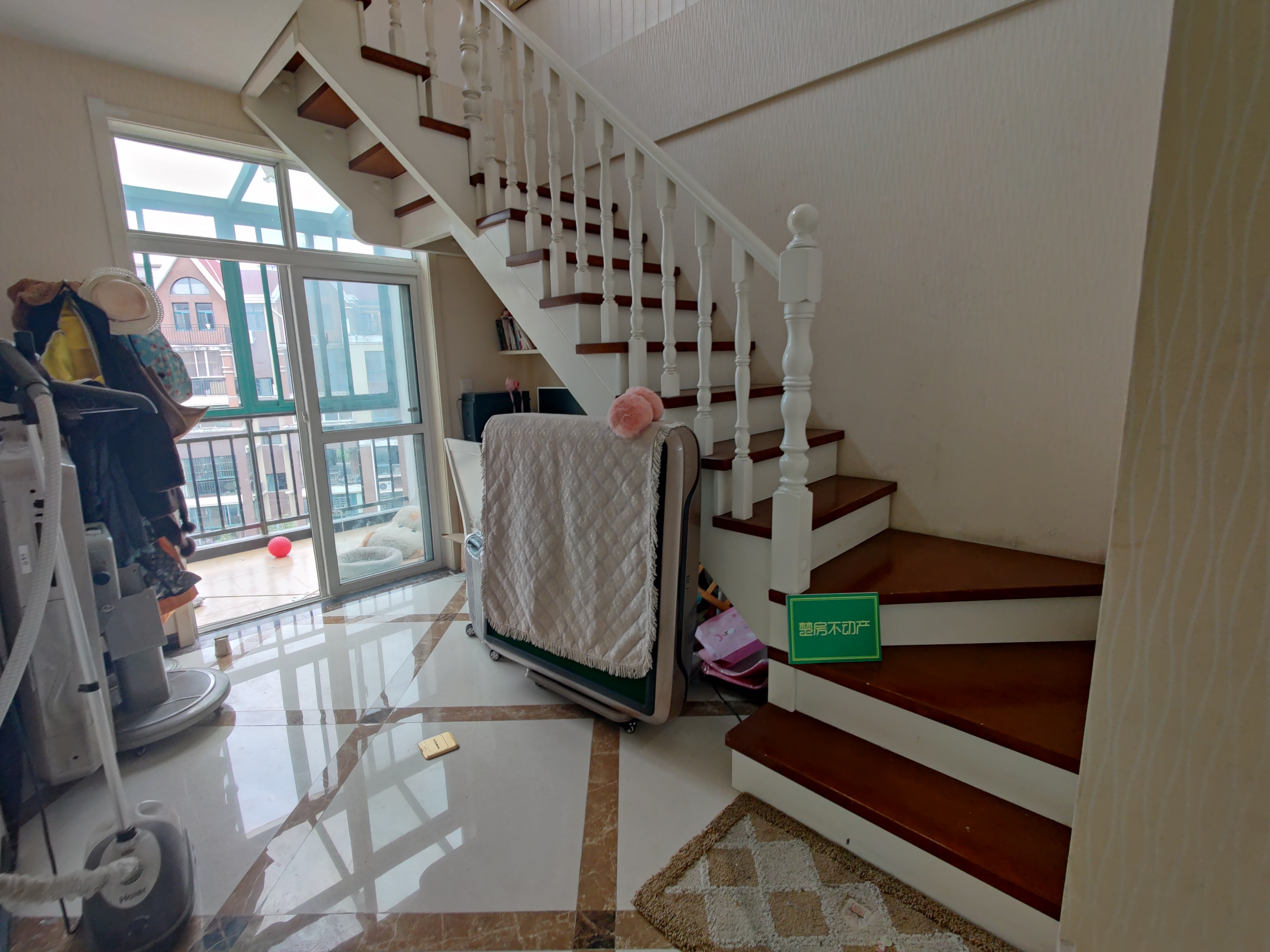 香岸华府复式楼精装修带露台南北通透看房提前联系大阳台