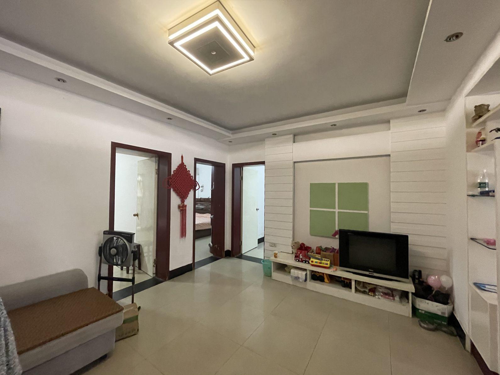 物贸宿舍武商附近