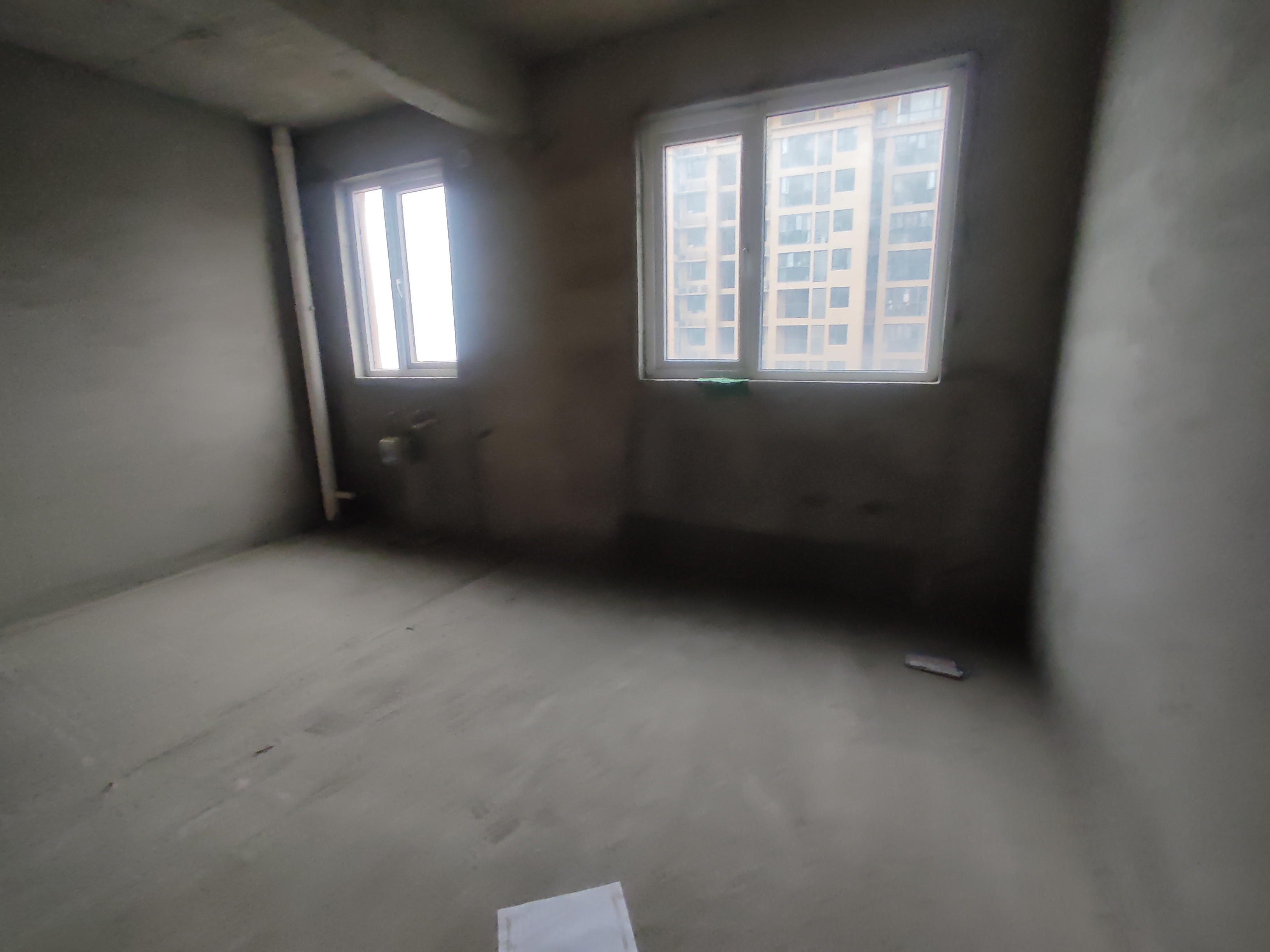 满庭春毛坯大四房送入户花园相当于五房南北通透中间楼层证件满二看房方便