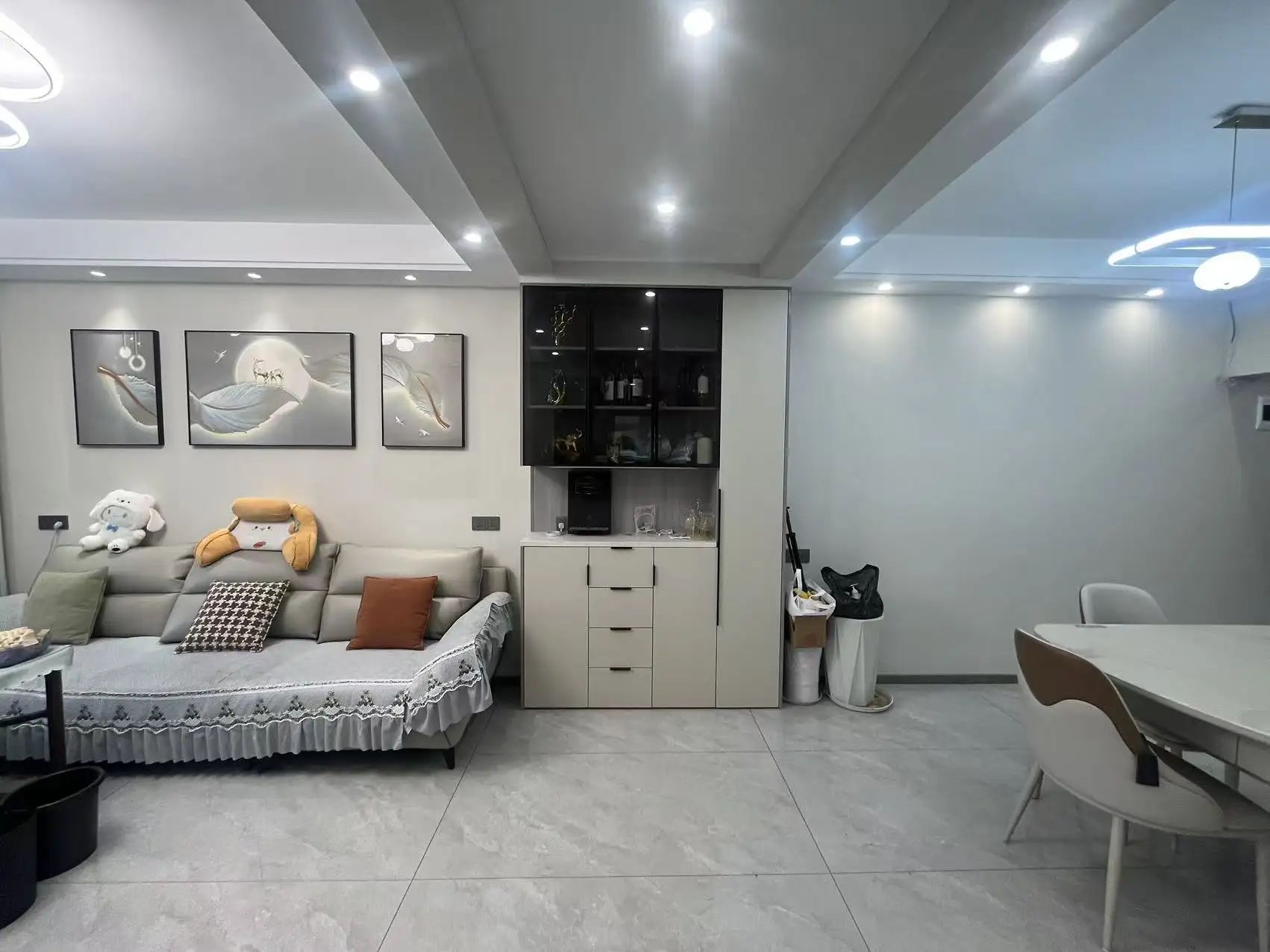 捡漏，森林国际城，湖景房，电梯好楼层，二中二小，精装3房，装修9成新证满二，