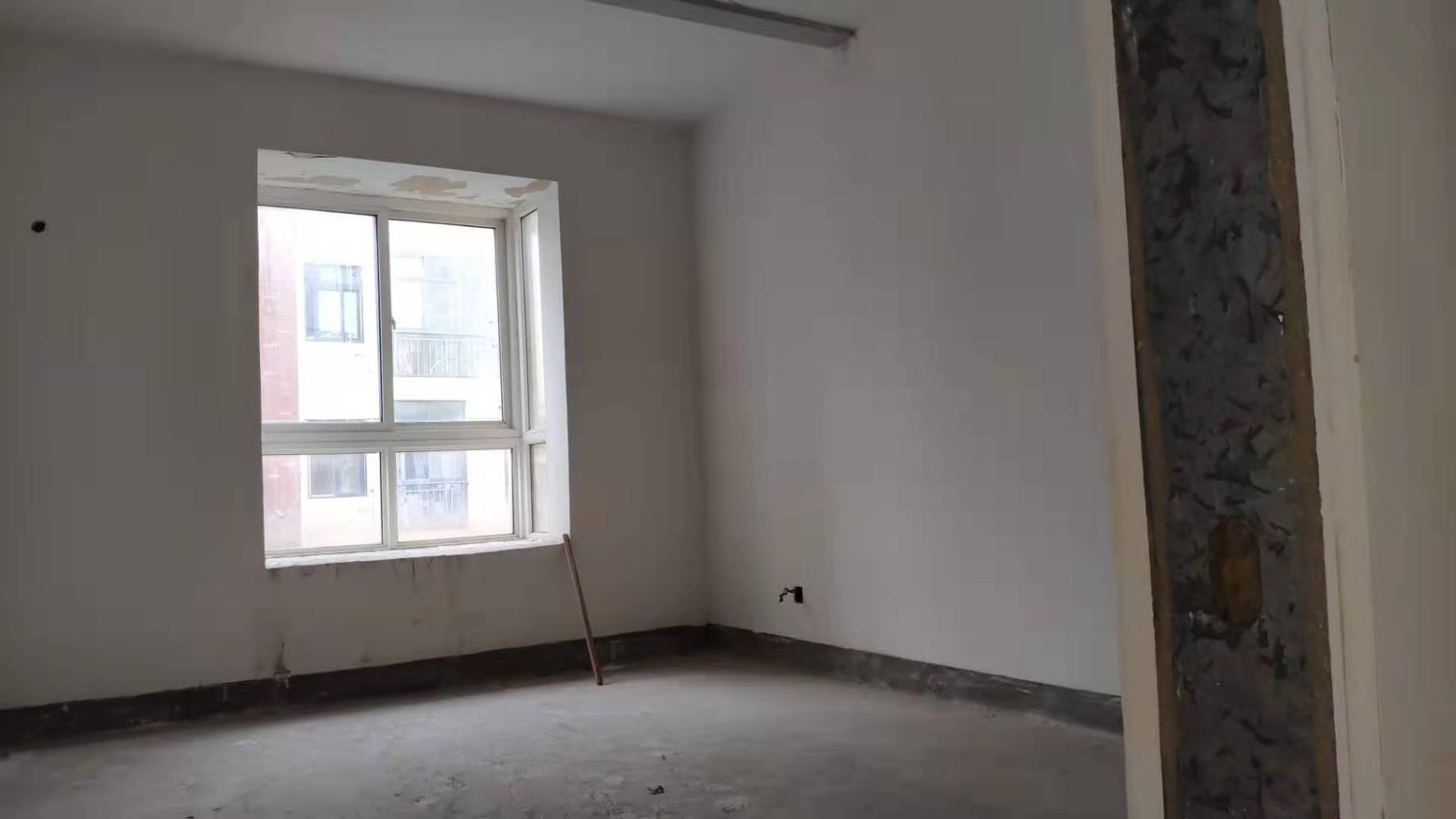 捡漏，城南，森林国际，单价3000，步梯洋房4楼，证满二