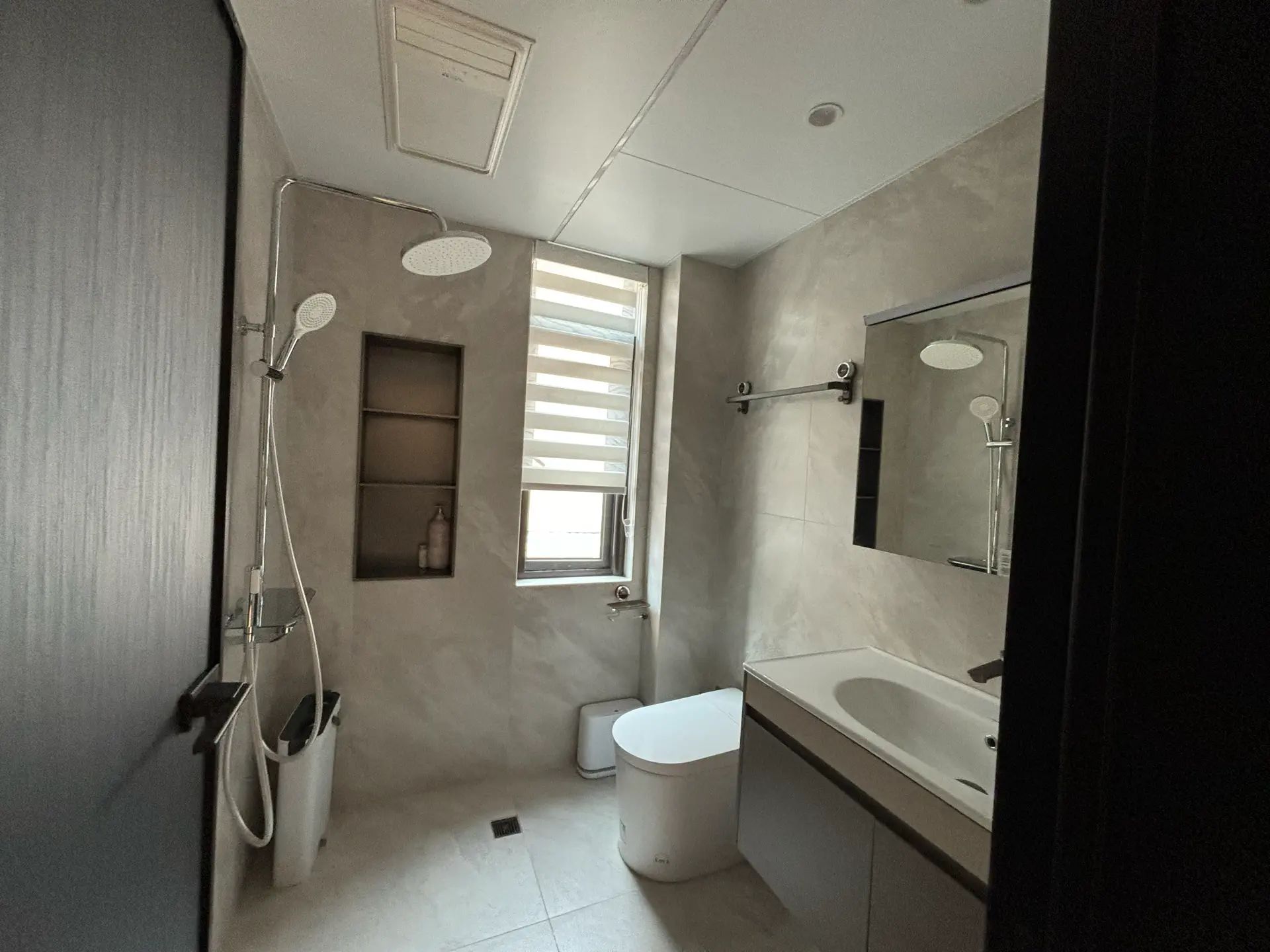 诚心出售，祥生观澜府，联排别墅，9.9成新，豪装，入住3个月，证满二