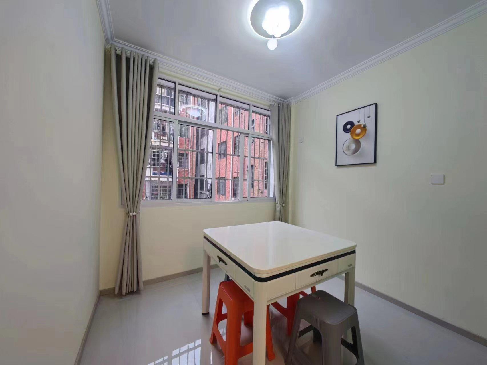 东区车站华宝小区