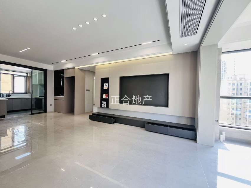 诚心出售，城南，清华园，纯边户，电梯小高层15楼，全新装修一天未住，