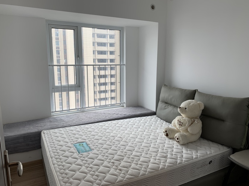 城南，碧桂园，精装三房，好楼层，带家具家电拎包入住！证满二