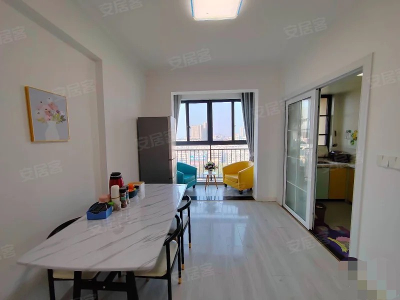 急售，降价了，武商仙下河旁，电梯精装三房，9成新，单价4900，满2年，双阳台，好楼层