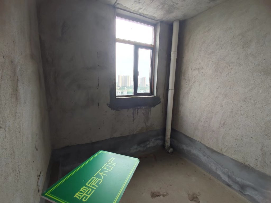 颐和公馆单嘉5300人车分流停车位充足证满2年看房有钥匙