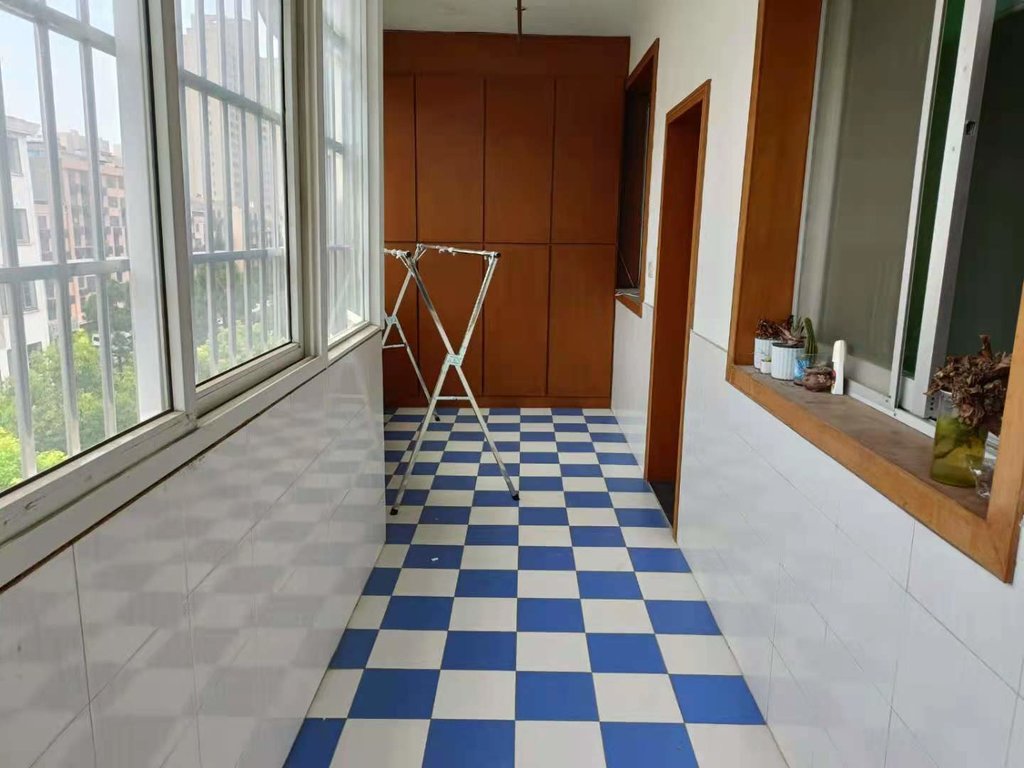 仙桃晓雪旁德政园布诺尼大三房看房诚意出租家电齐全