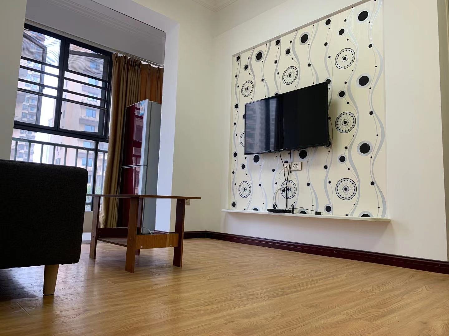 荣怀及第世家B区两室一厅一卫，稀有小户型，