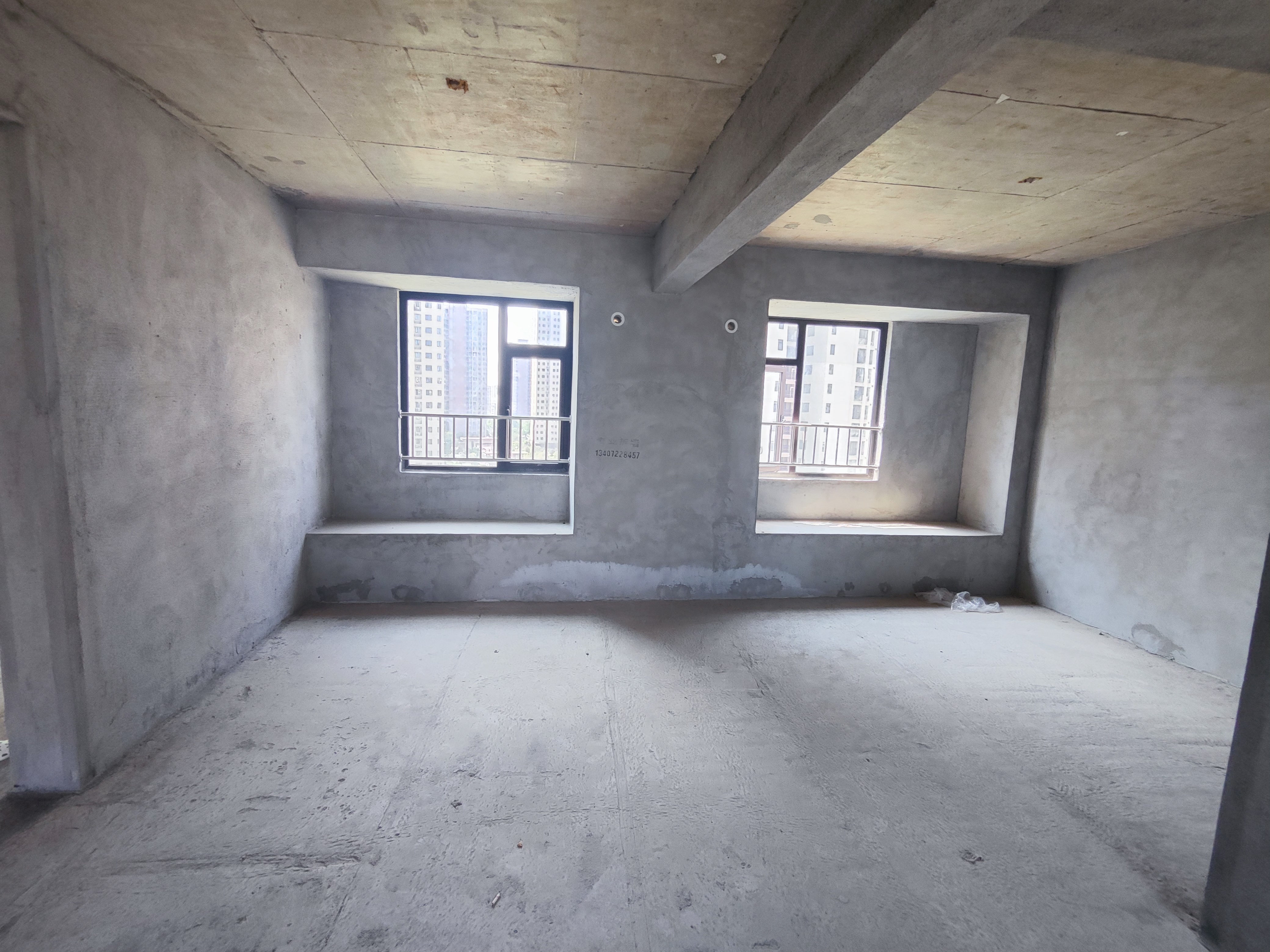 城东电梯房见钱就卖看房方便