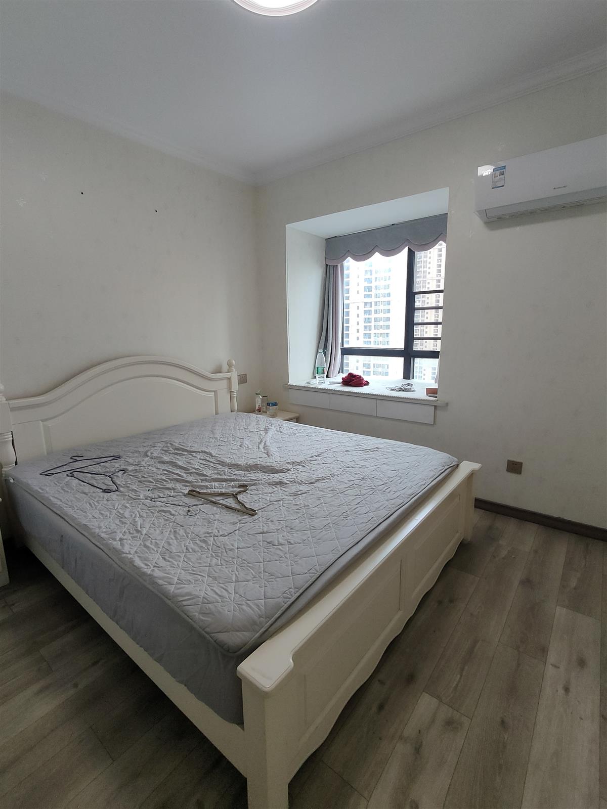 森林国际.精装大两房.诚意出租.看中可谈