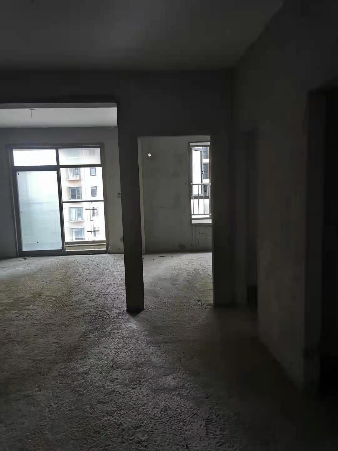 紫菘紫润尚城标准两室两厅一卫两阳台诚意出售