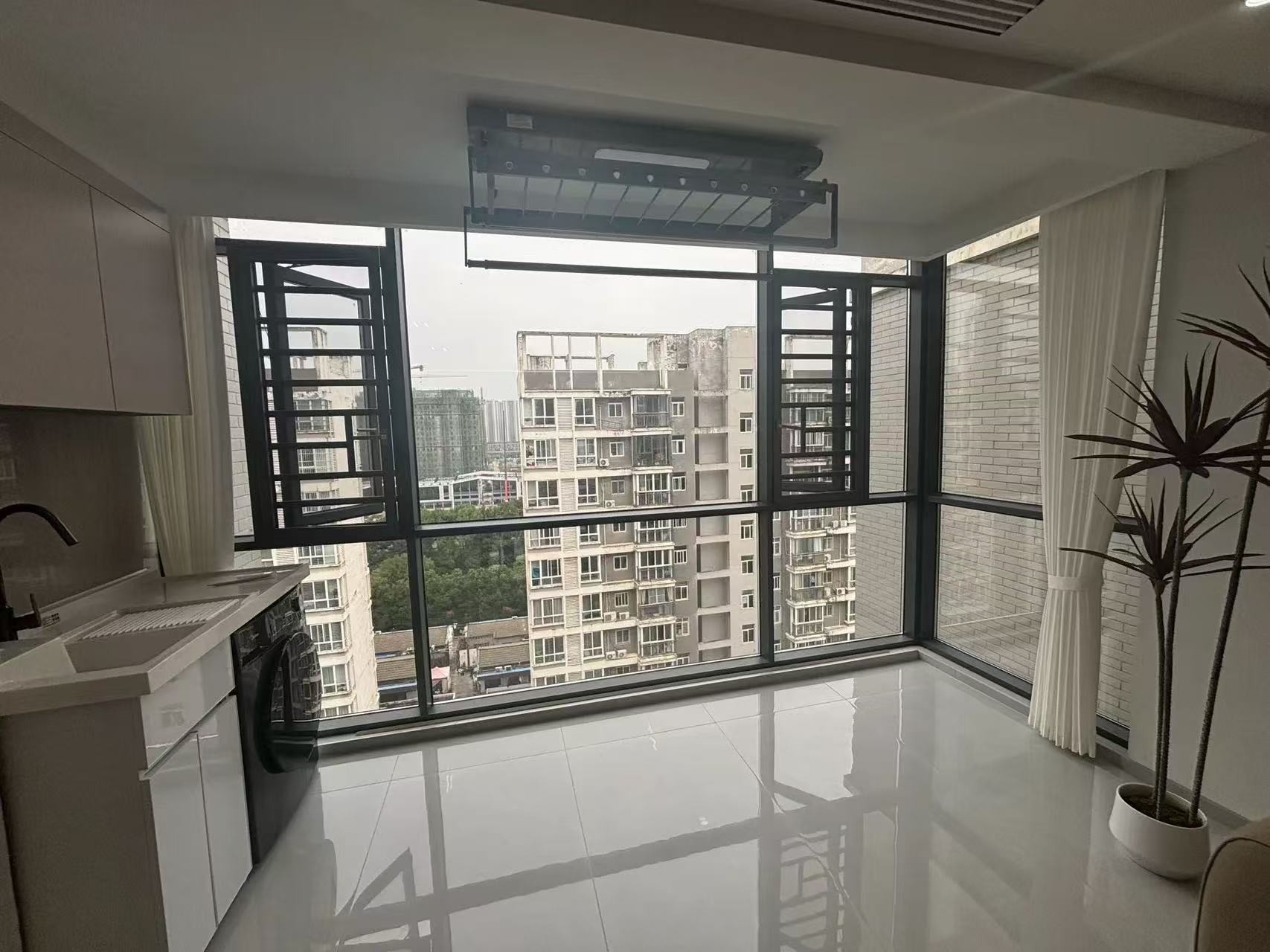 城南，吾悦旁，电梯小高层，精装三房二卫，单价5400，元泰三中，东边户