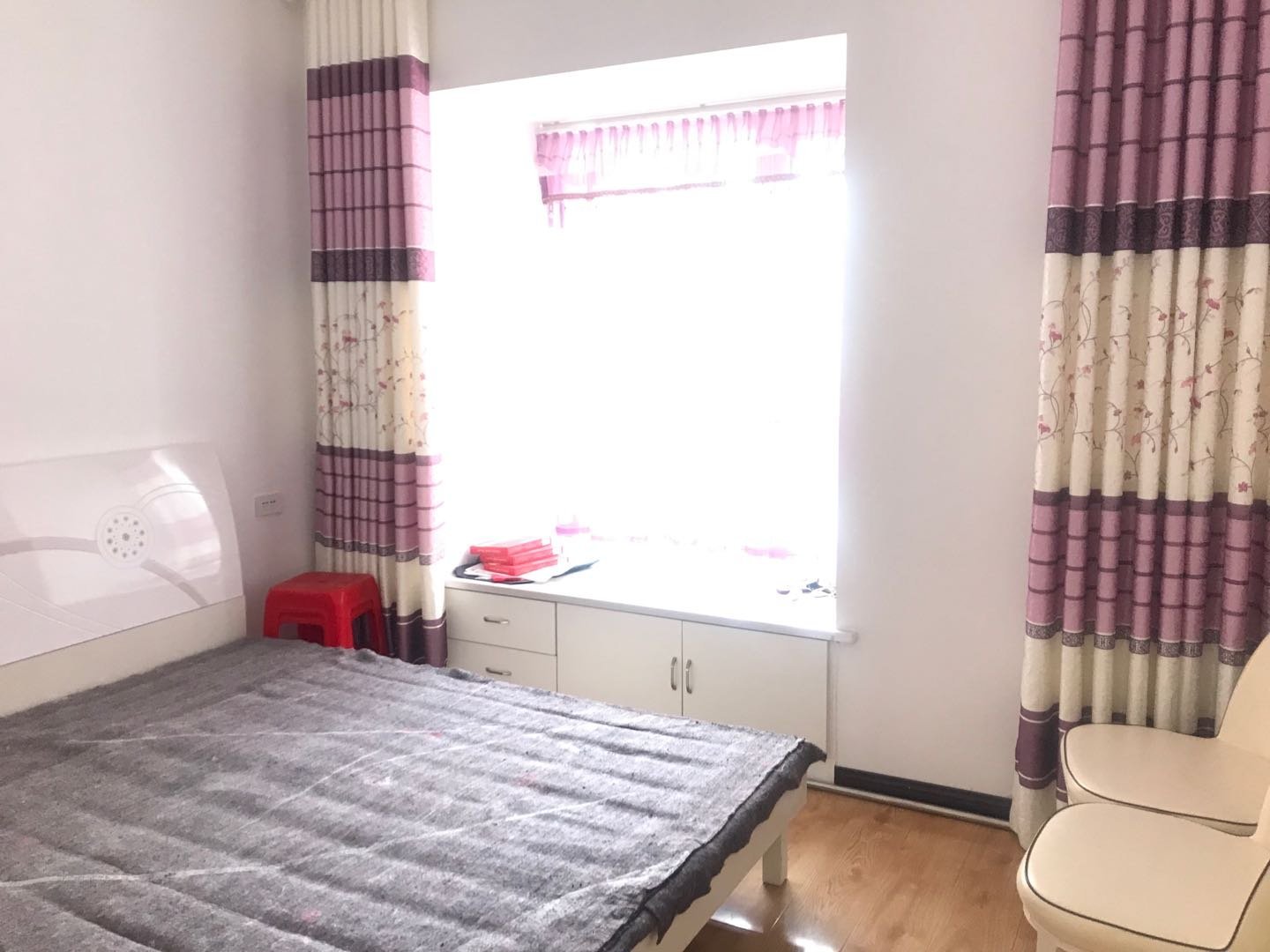 元泰未来城，精装大三房，单价7千，