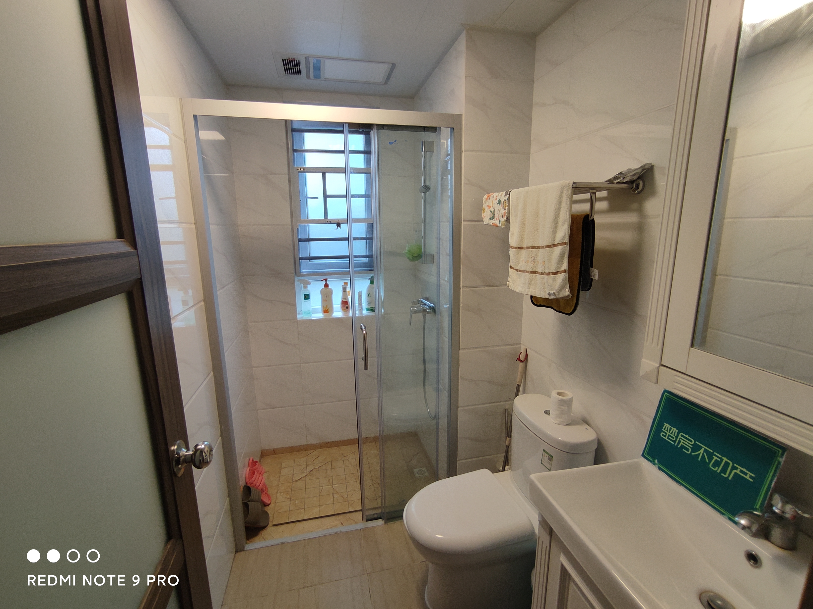 碧桂园精装四房南北通透超好户型小区环境好天然游泳池为您的品质生活保驾护航