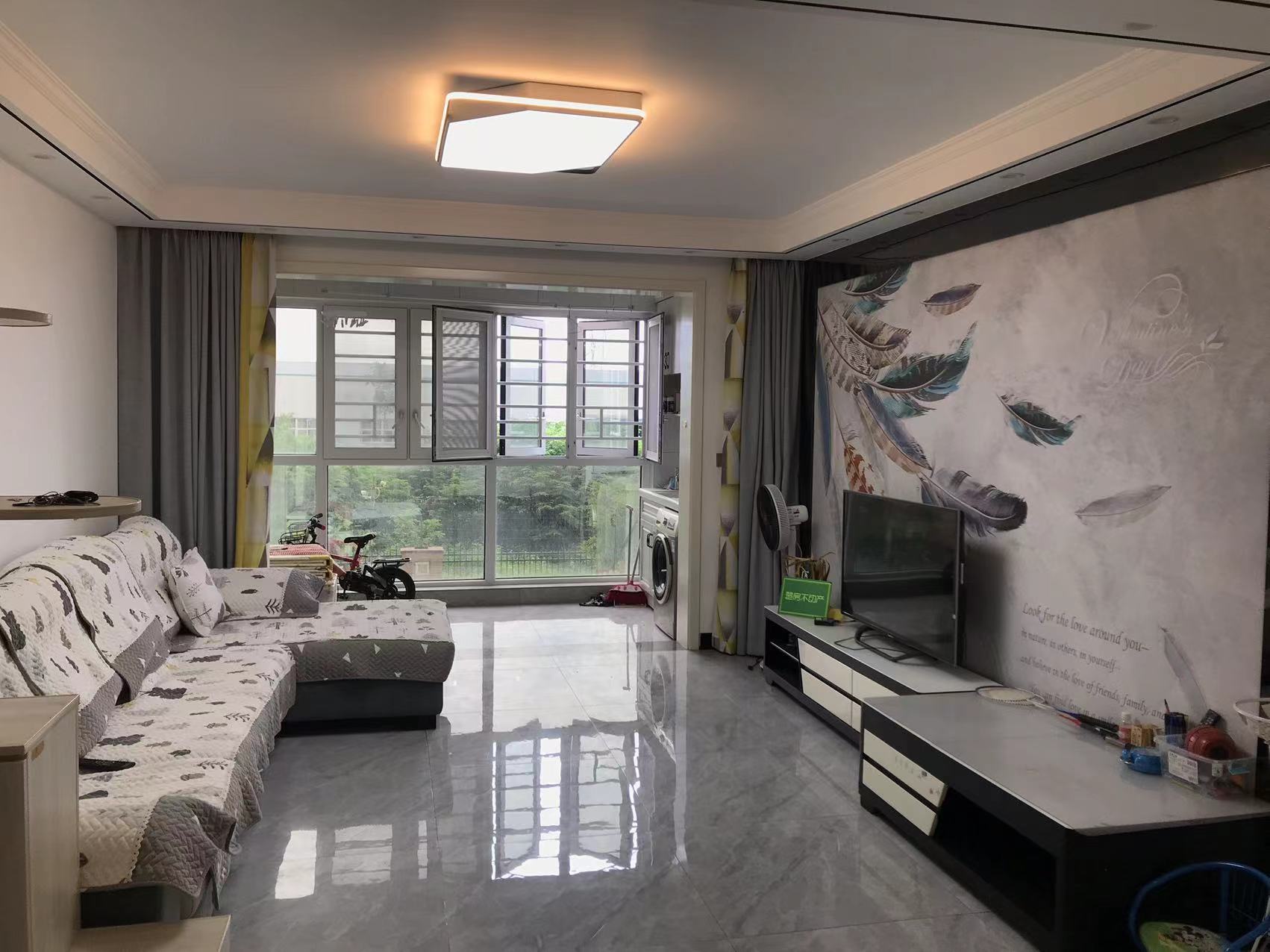 急售急售 满庭春 精装卖毛坯价 配套齐全 精装大三房边户  户型好 诚意出售