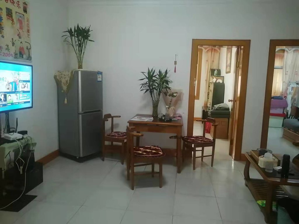 花园酒店仙运集团宏运名居旁步梯2楼精装修可贷款满5