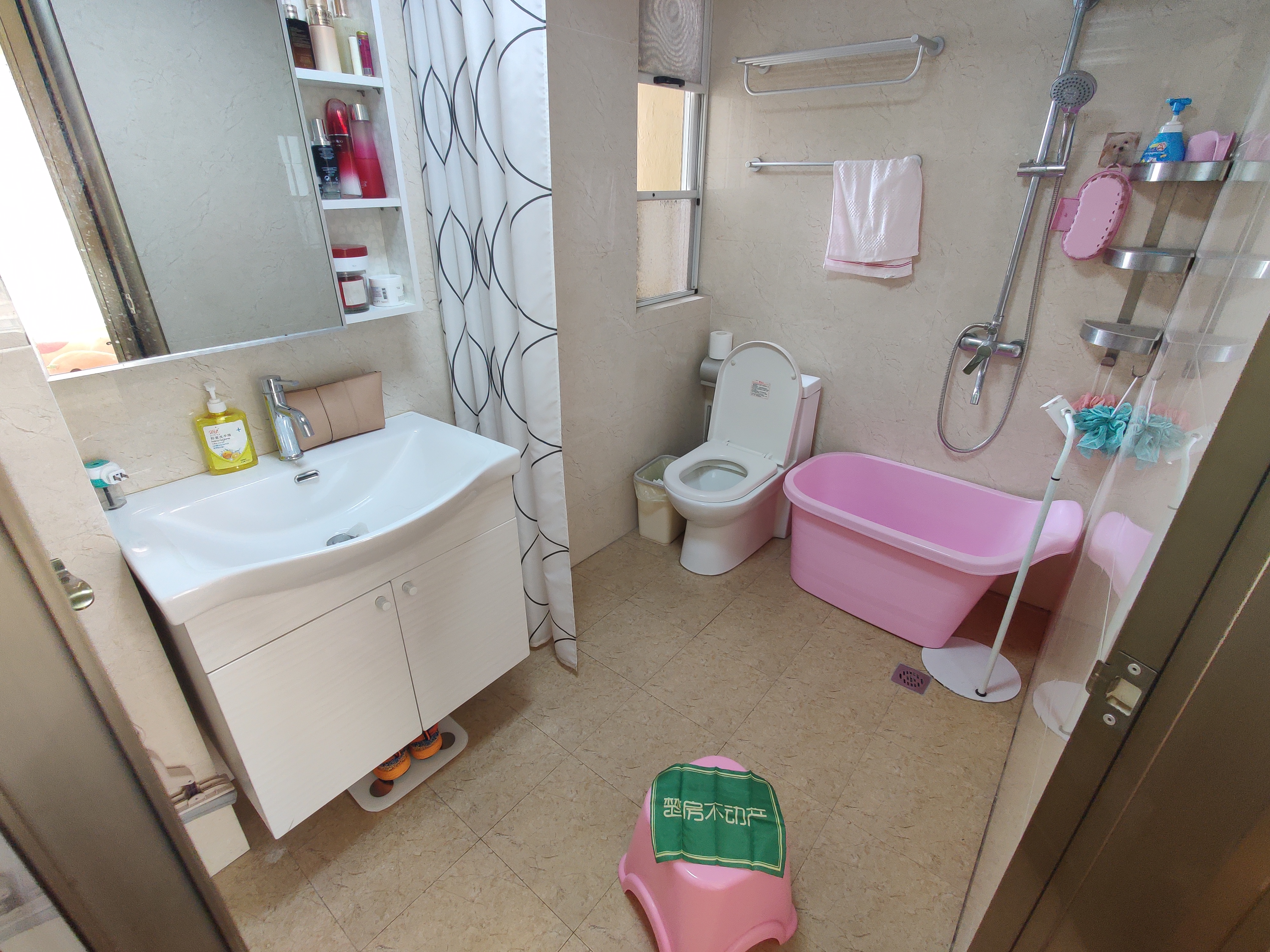 公园世家新八中附近精装三房房东急卖证件在手上随过户看房方便