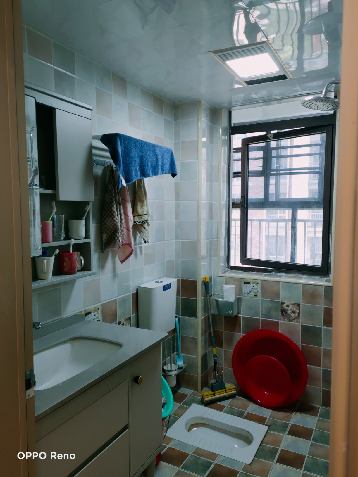 绿地华庭121.8平75万精装修拎包入住