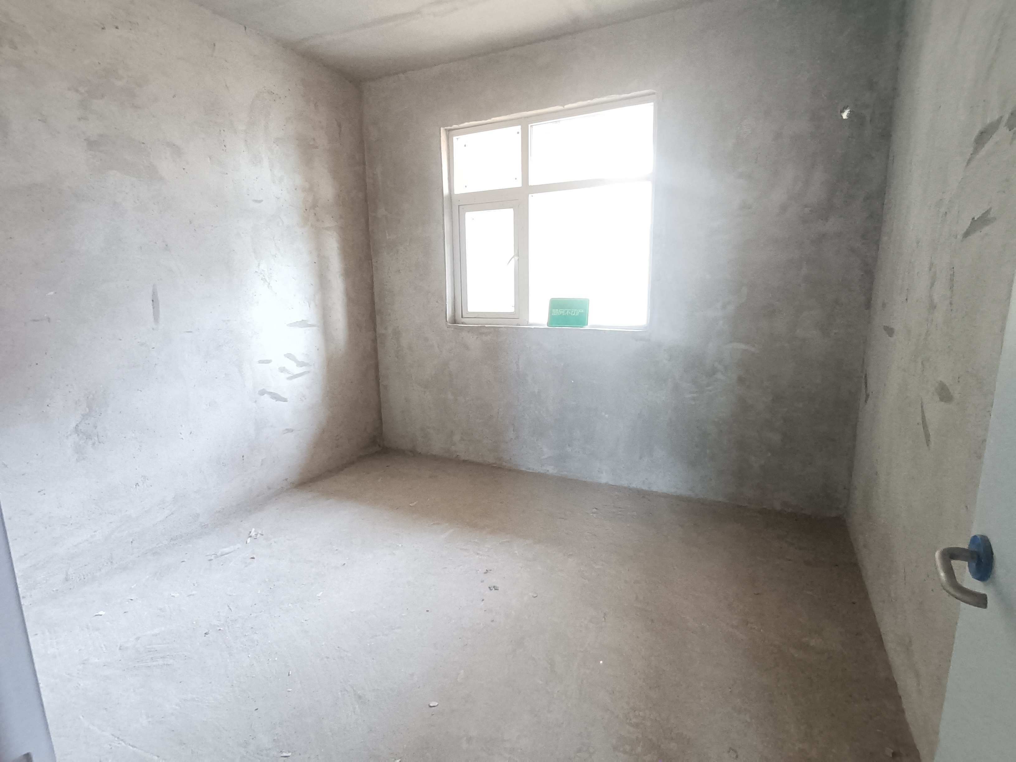 沔阳清华园毛坯三房南北通透中间楼层带车位