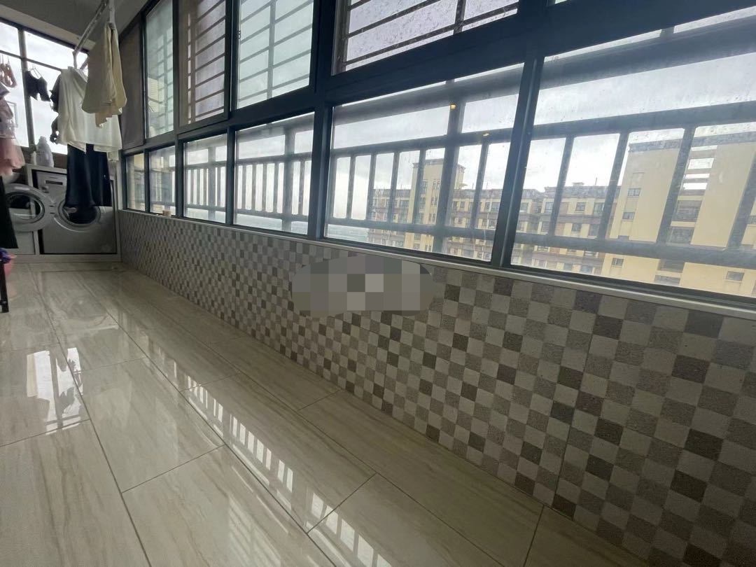 102，捡漏啊，和合国际五期，九成精装三房，大阳台，全屋中央空调，满五,