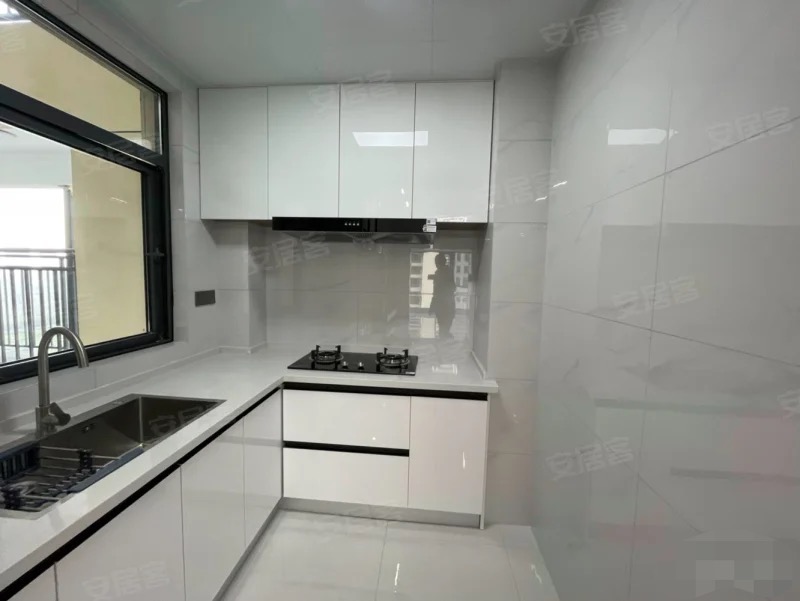 ？急售，水云间五期，一手新房，精装3房2卫，好楼层，南北通透，长阳台，