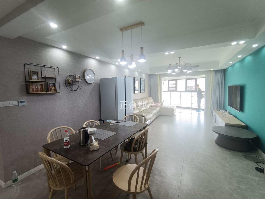 降价了，降价了，亏本出，城南，福星城，精装三房，,单价4900，全屋中央空调，满2