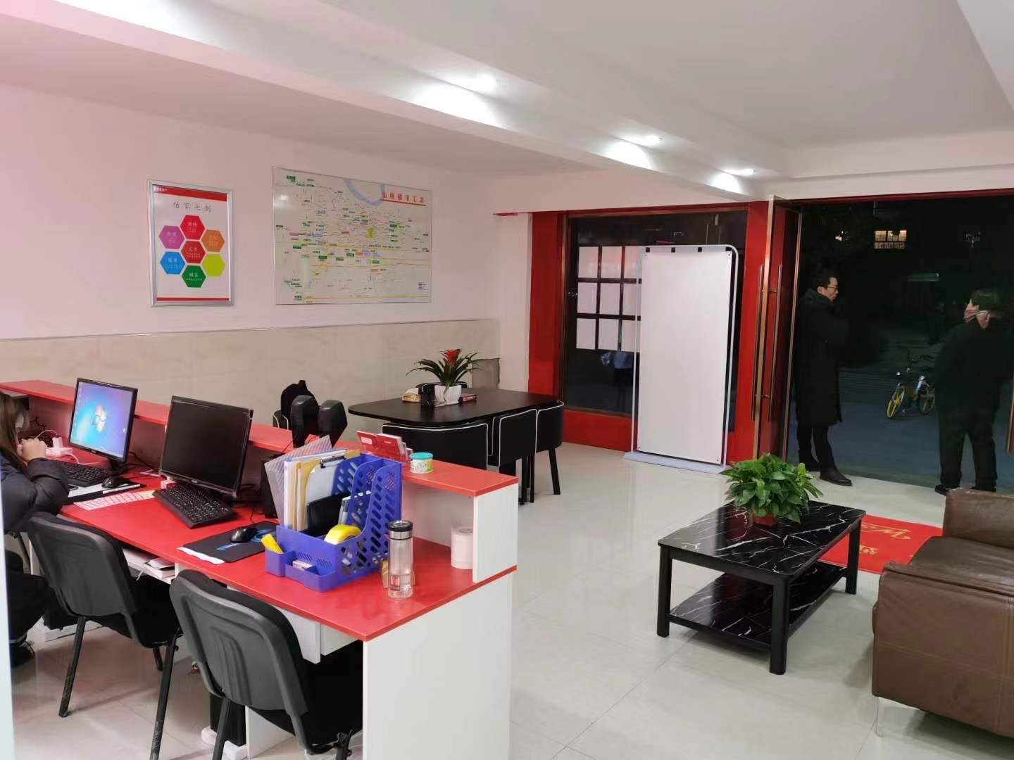 新城一号商铺出售 地段好   大就在三小旁边