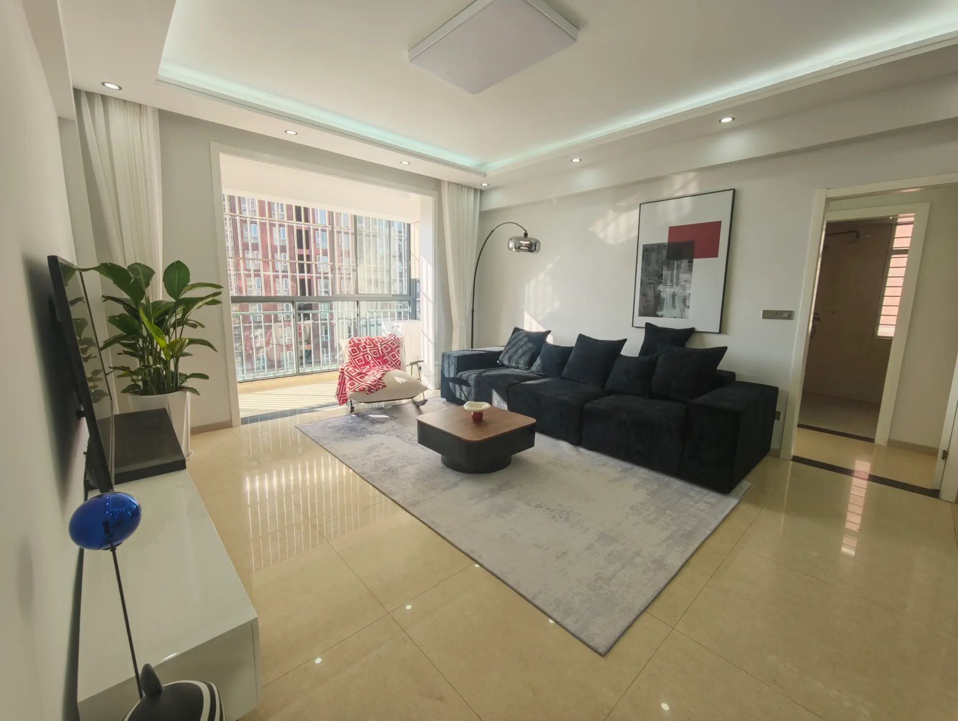 城西，纽芬兰旁，天下城市星座，单价3400电梯房，精装3房2卫，中间楼层，满二