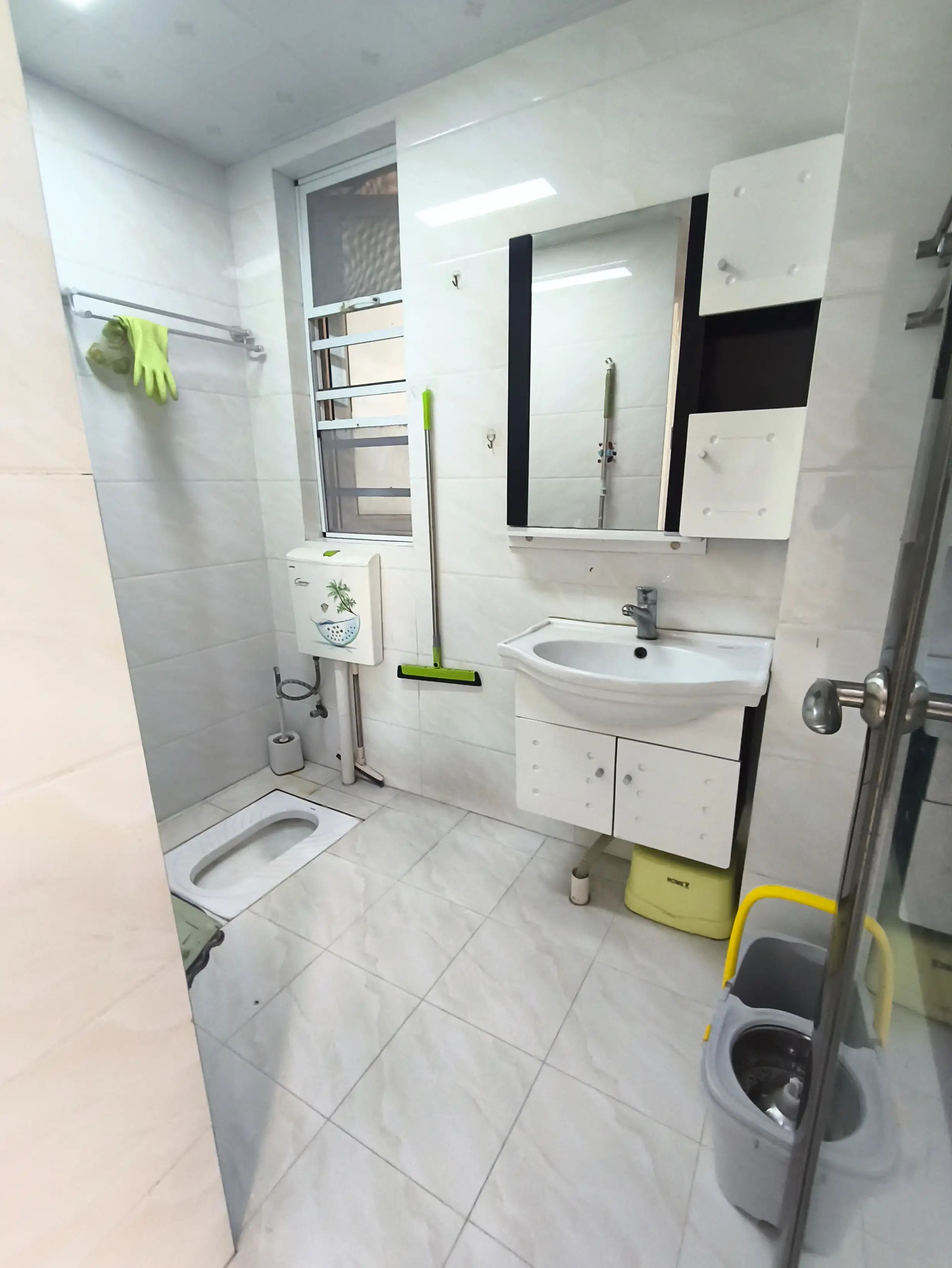 业主急售，公园世家，精装三房，中间楼层，四中，户型好