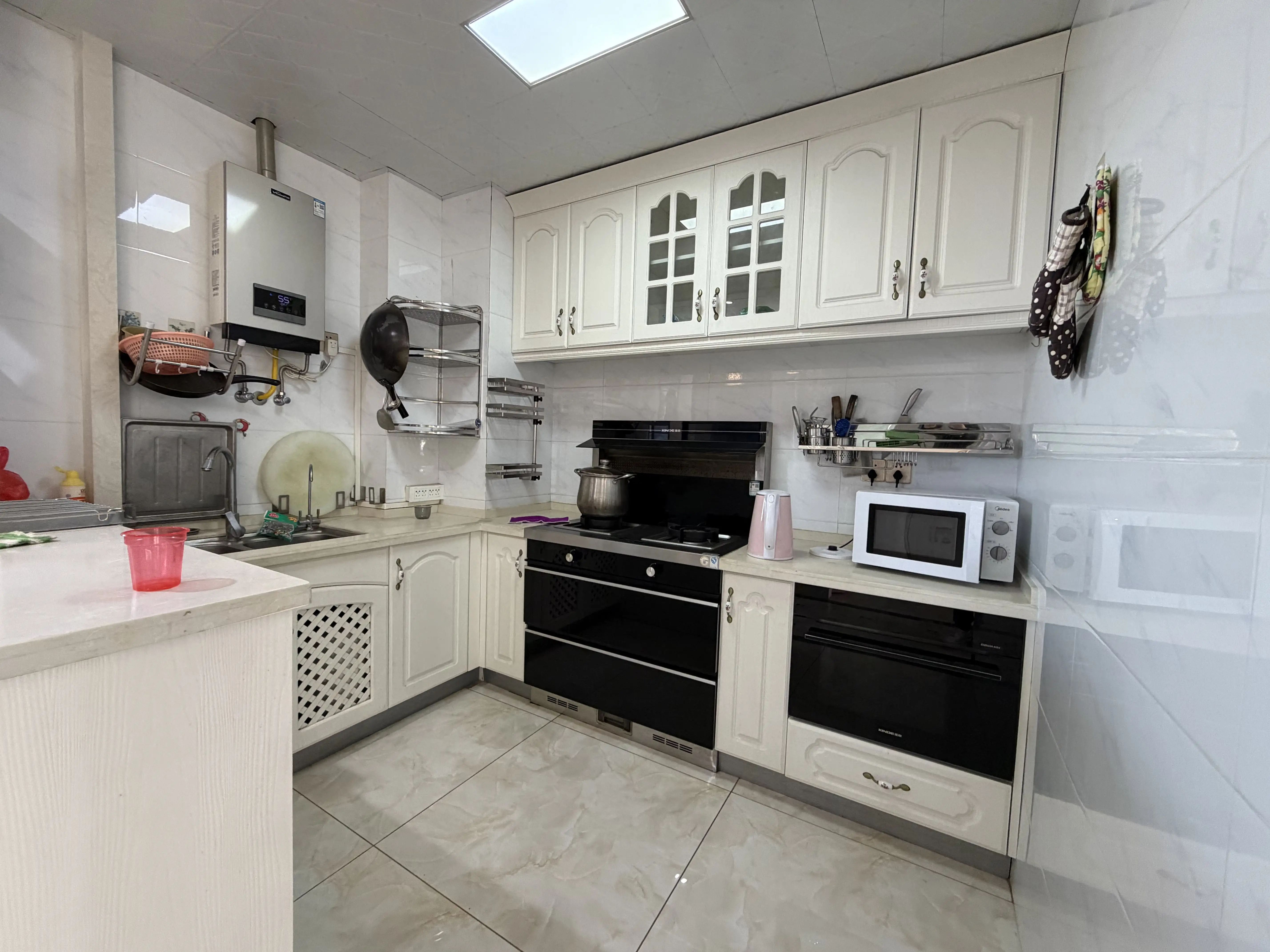 捡漏，城南，颐和公馆，业主自住婚房，中间好楼层，复式精装三房两卫，，证满二