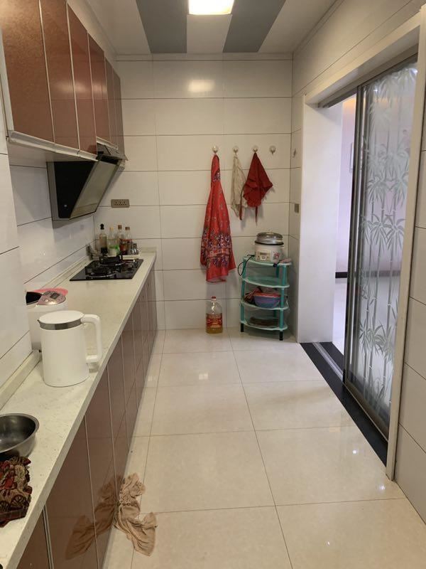 房东急售福星城精装大3房2卫好楼层证在手可按揭！