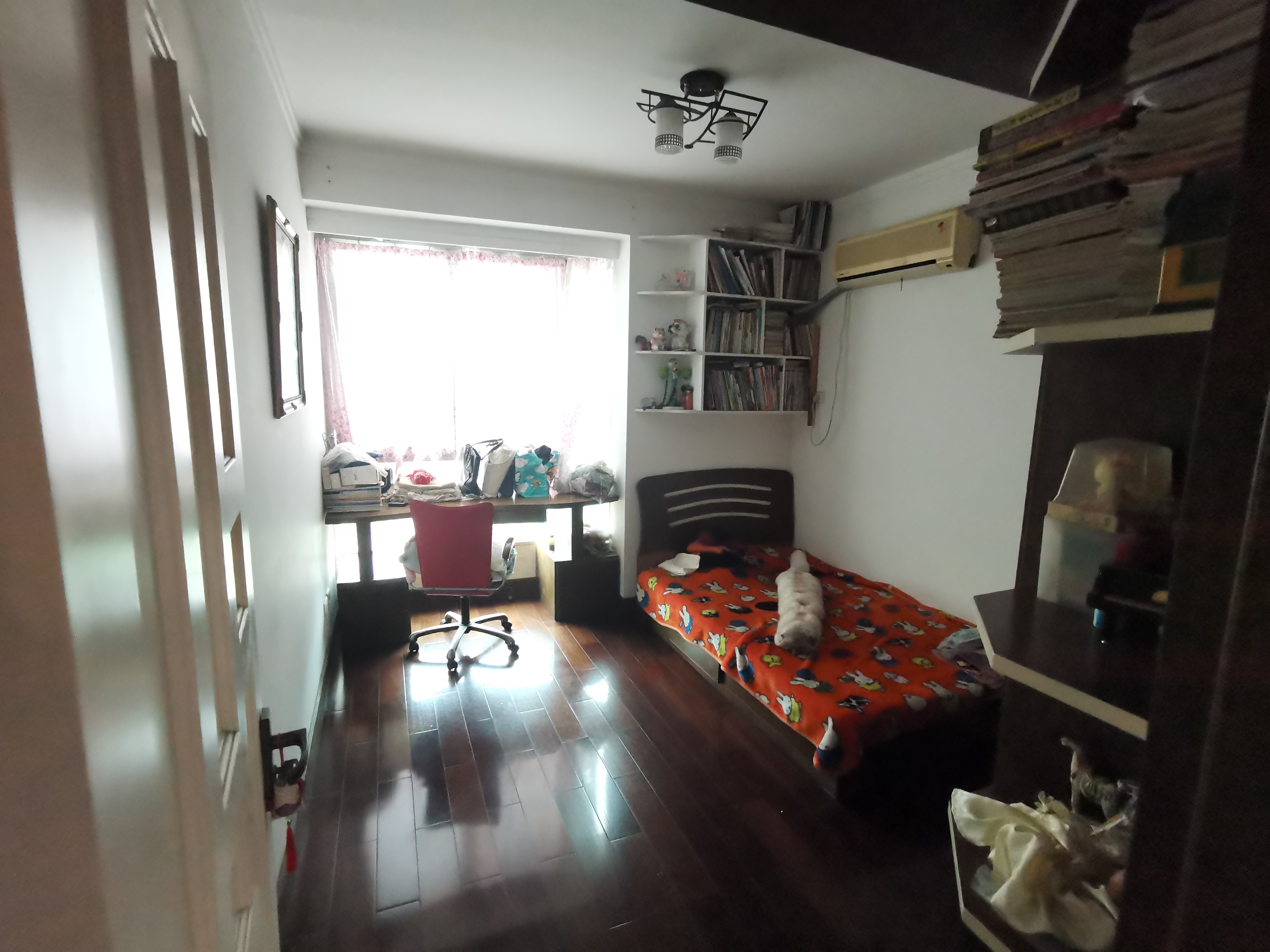 青青家园大复式，自带露台，证件满2，业主诚心卖