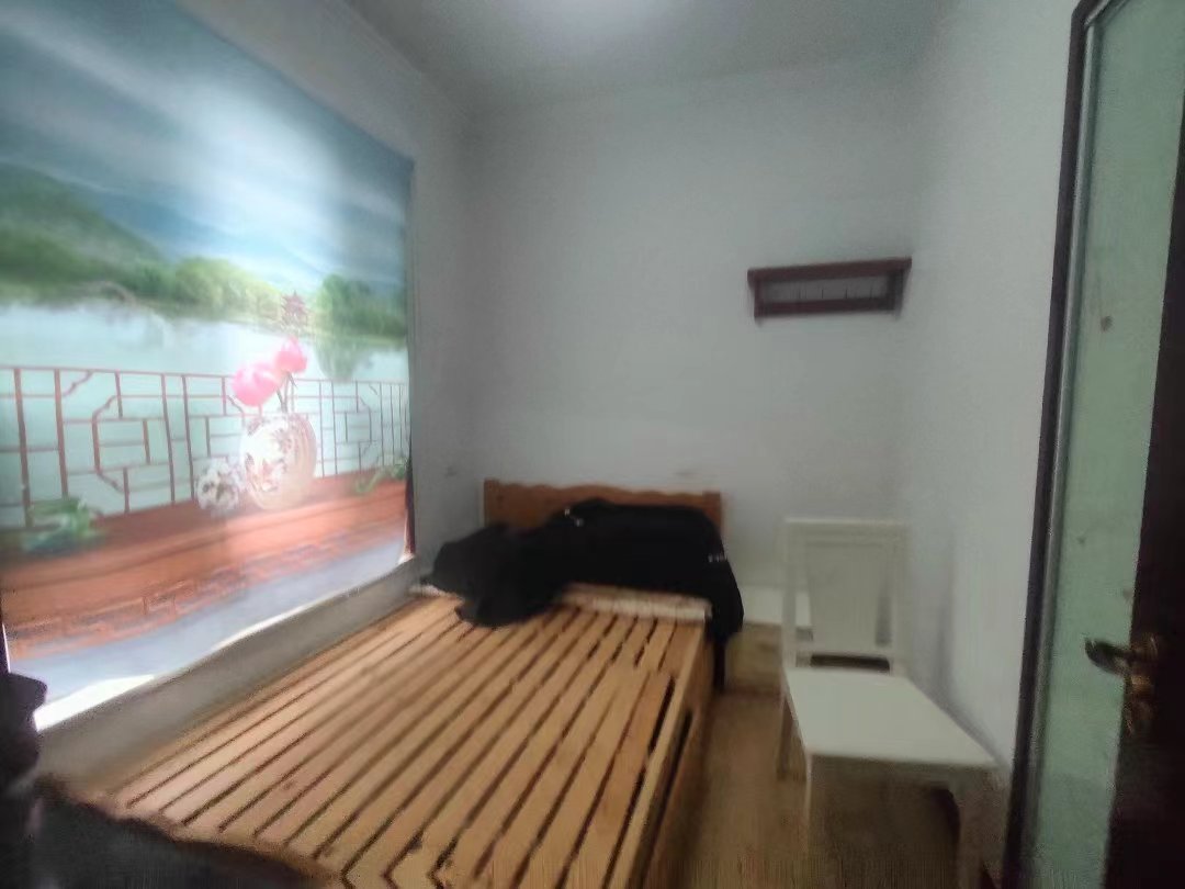 德政金园香榭里北.精装三房带露台.证件满二.看房有钥匙