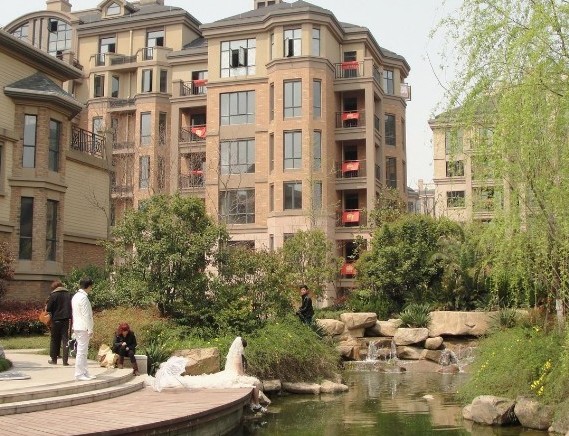 仙桃市实验四小旁边门面