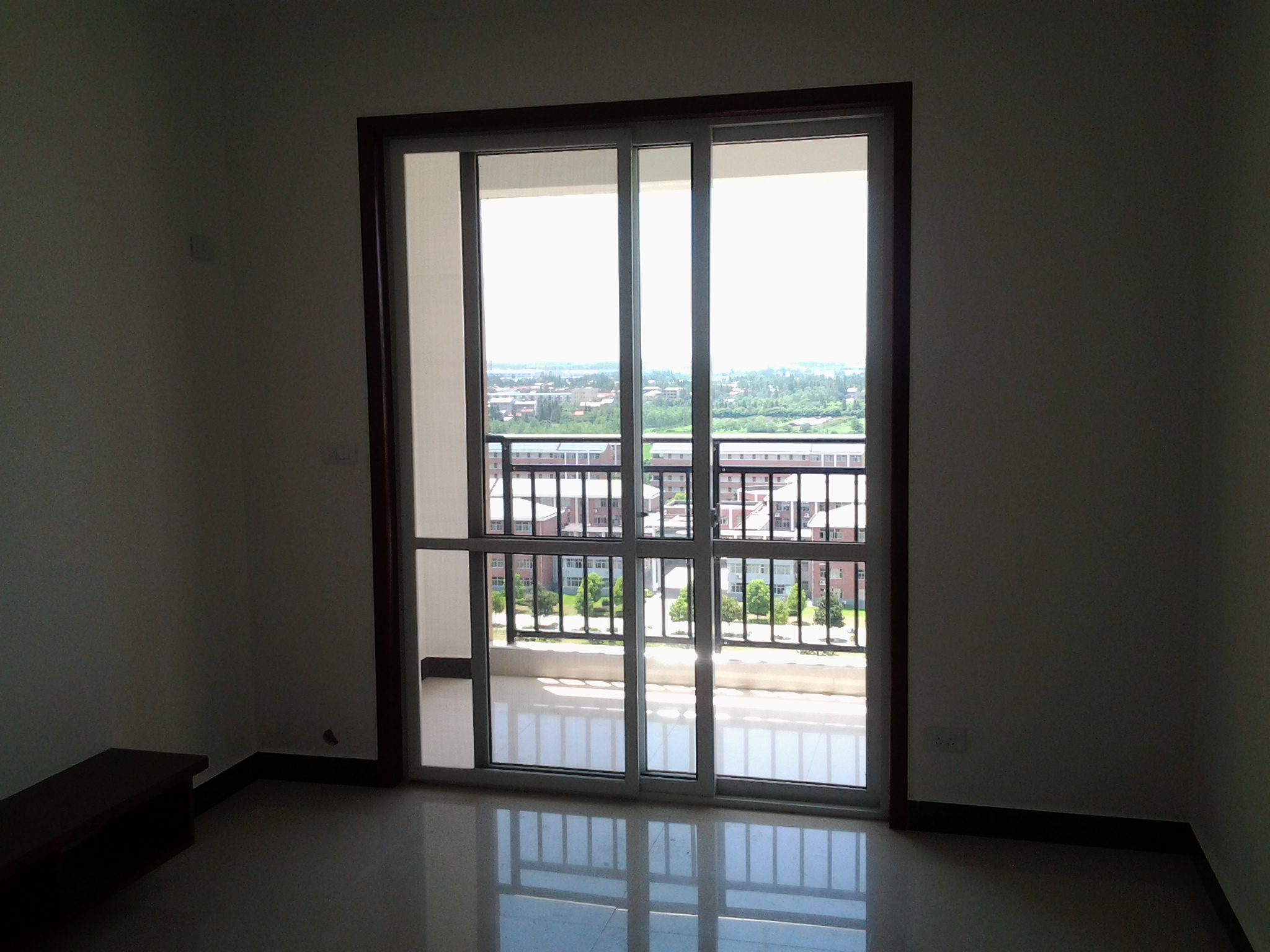 房屋出售{带家电家具}