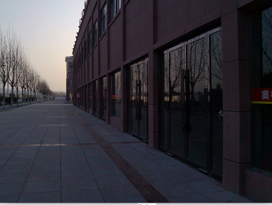 刚刚全新豪华装修的欧式三房急售